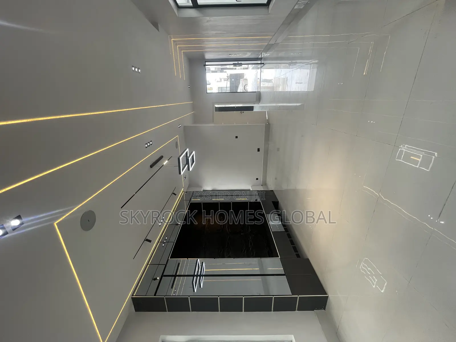 5bdrm Duplex in Ado / Ajah for sale