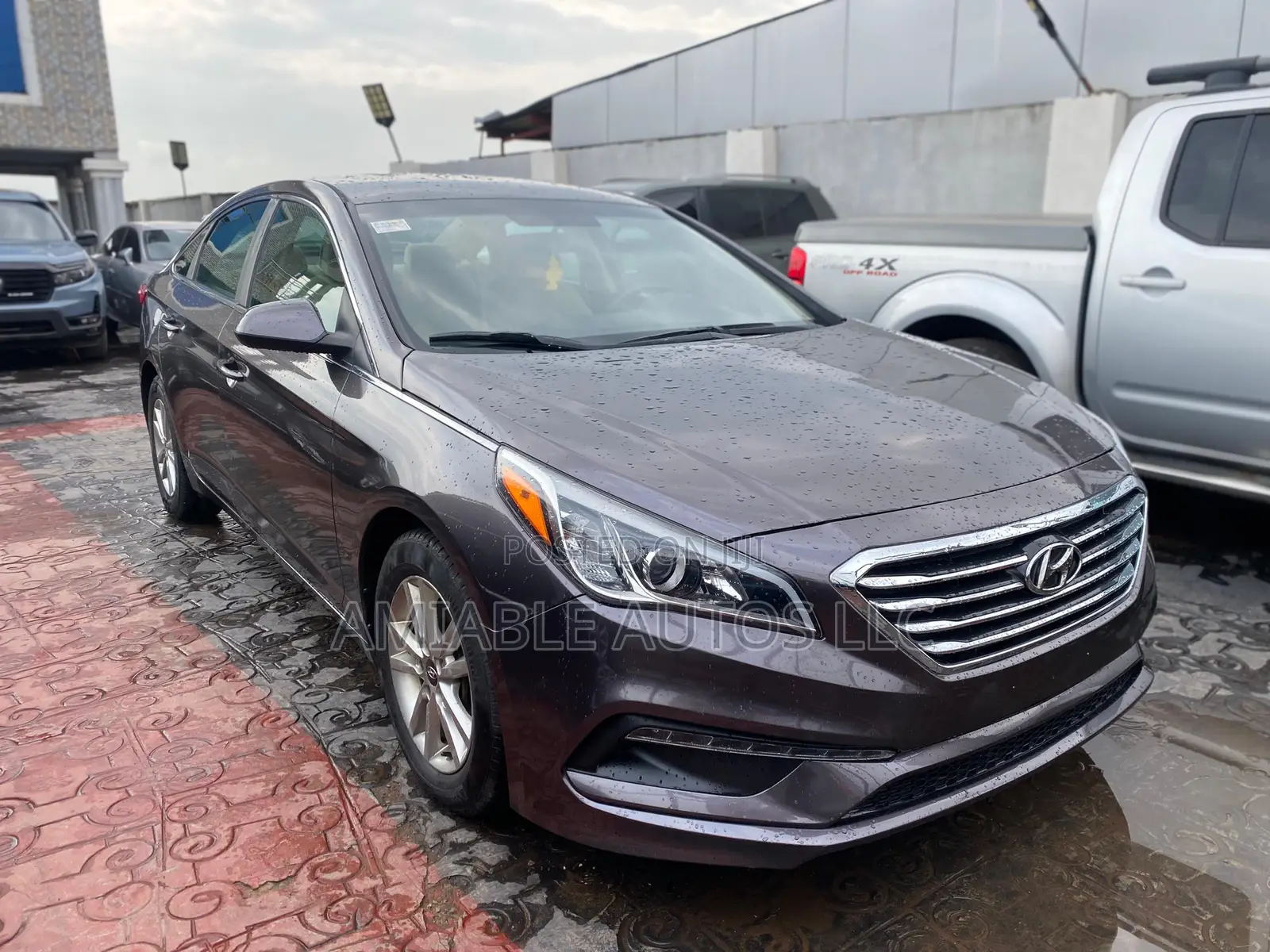 Hyundai Sonata SE 4dr Sedan (2.4L 4cyl 6A) 2015 Brown