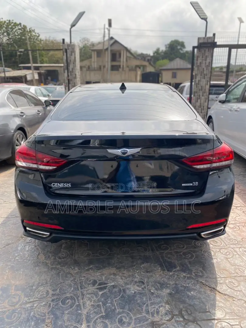 Hyundai Genesis 3.8 AWD 2016 Black
