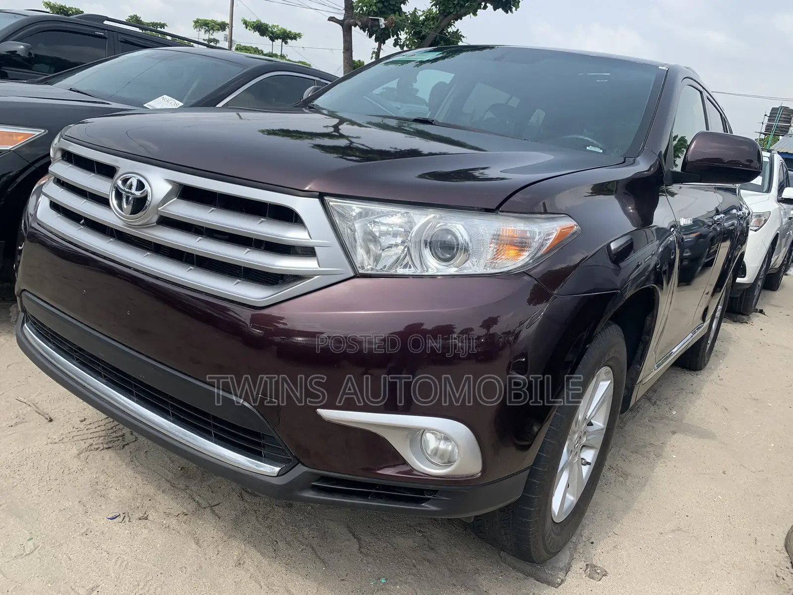Toyota Highlander Limited 3.5l 4WD 2013 Red