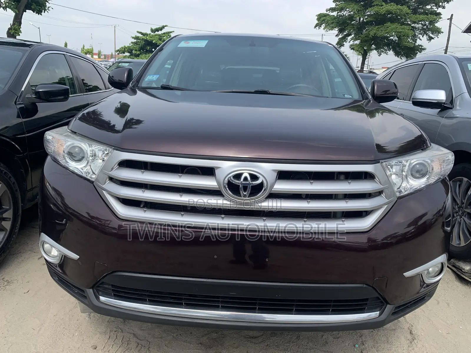 Toyota Highlander Limited 3.5l 4WD 2013 Red