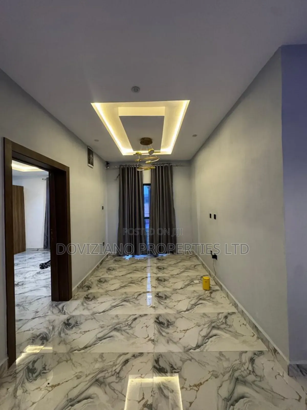 4bdrm Duplex in Ikota for sale