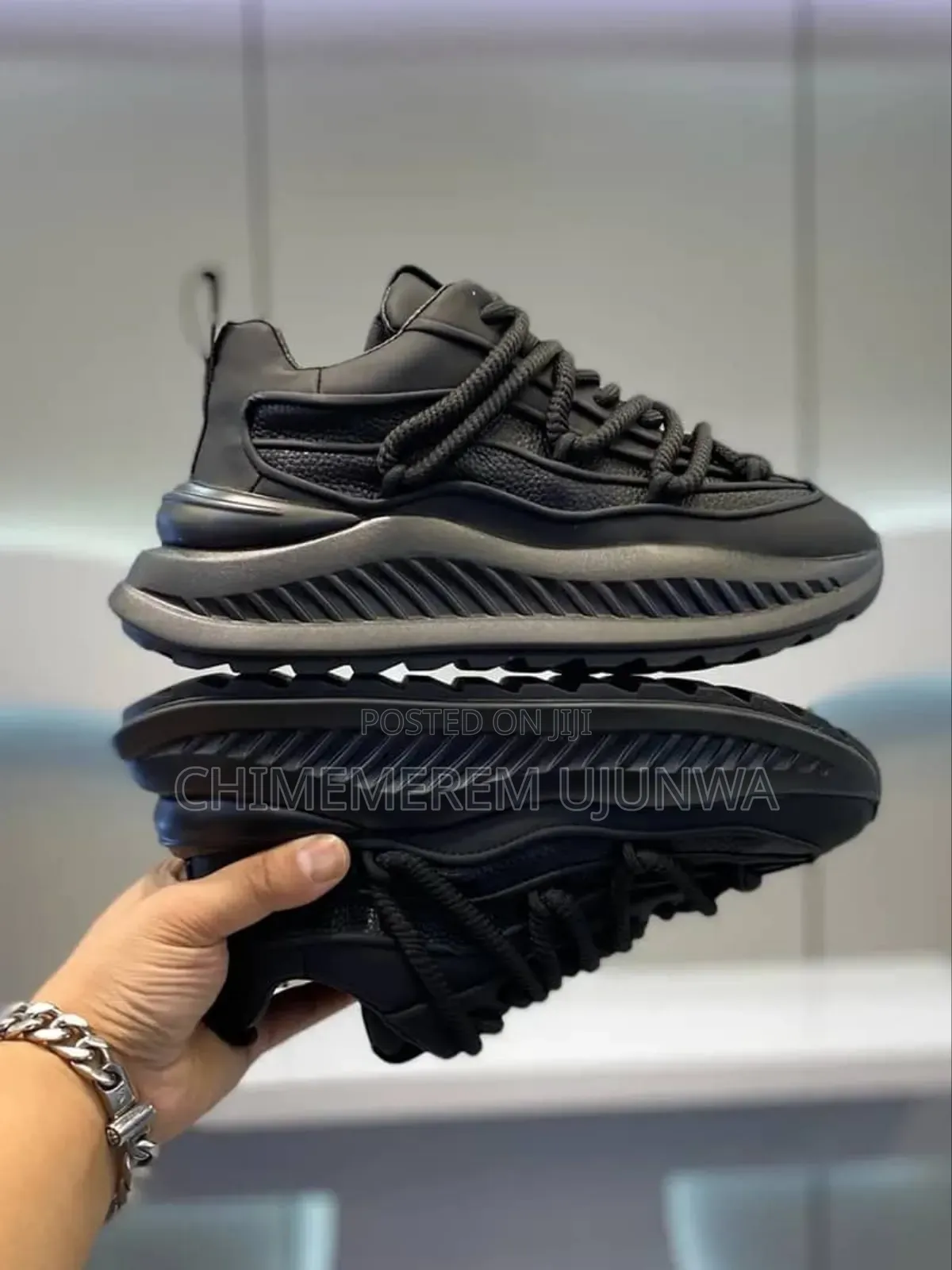 Quality Sneakers Available in Both Colours