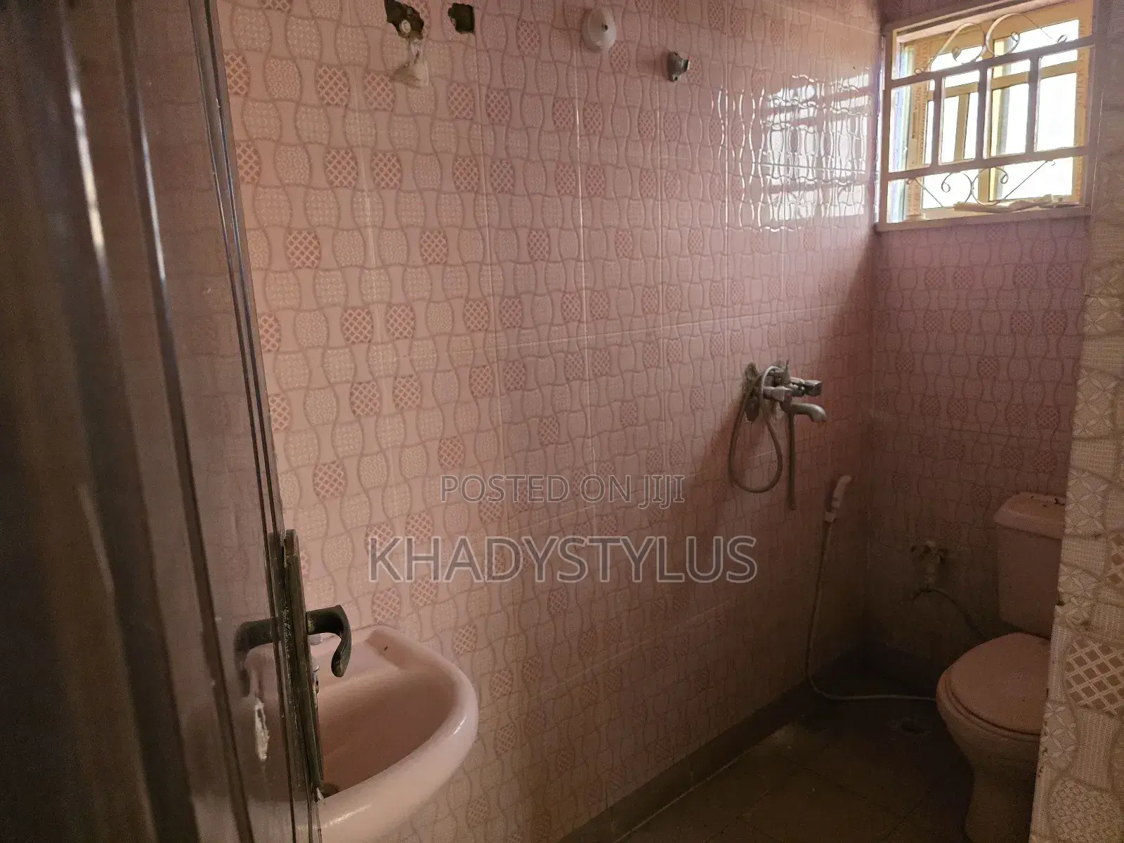 3bdrm Bungalow in Bwari / Bwari for sale