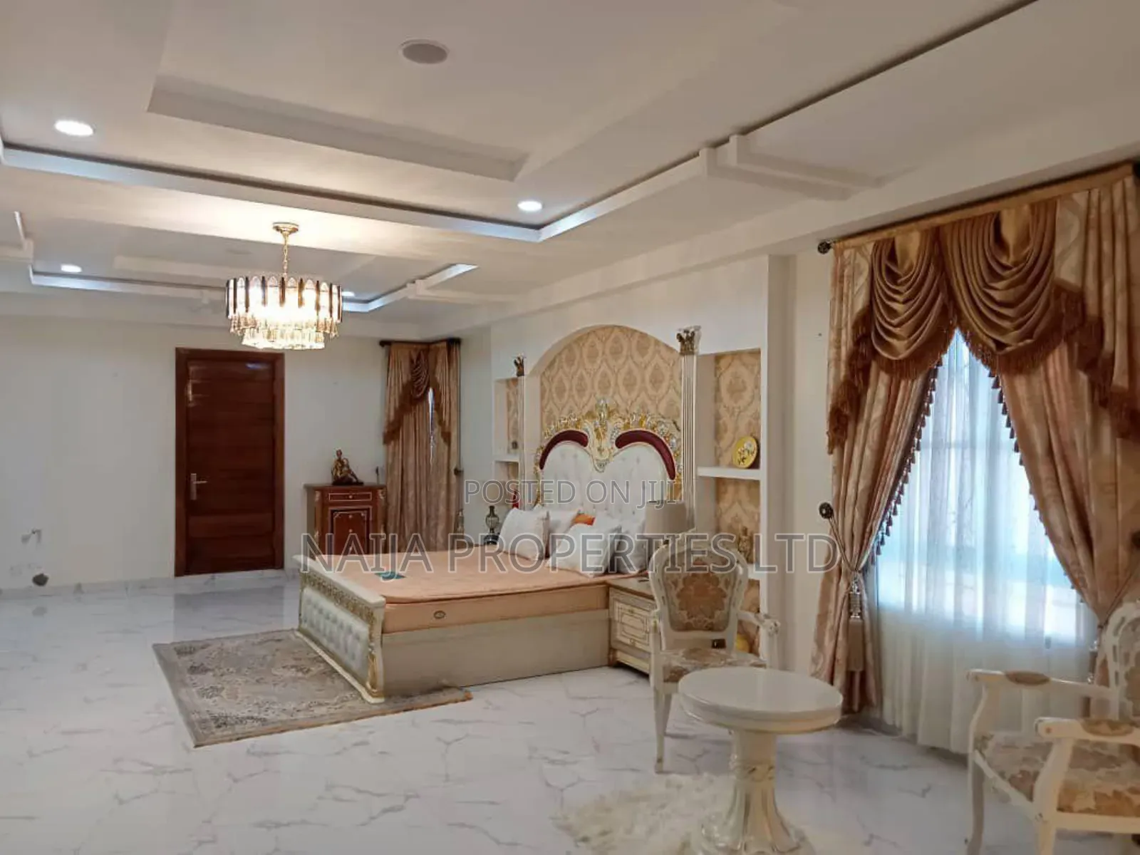 5bdrm Duplex in Lekki Phase 1 for sale