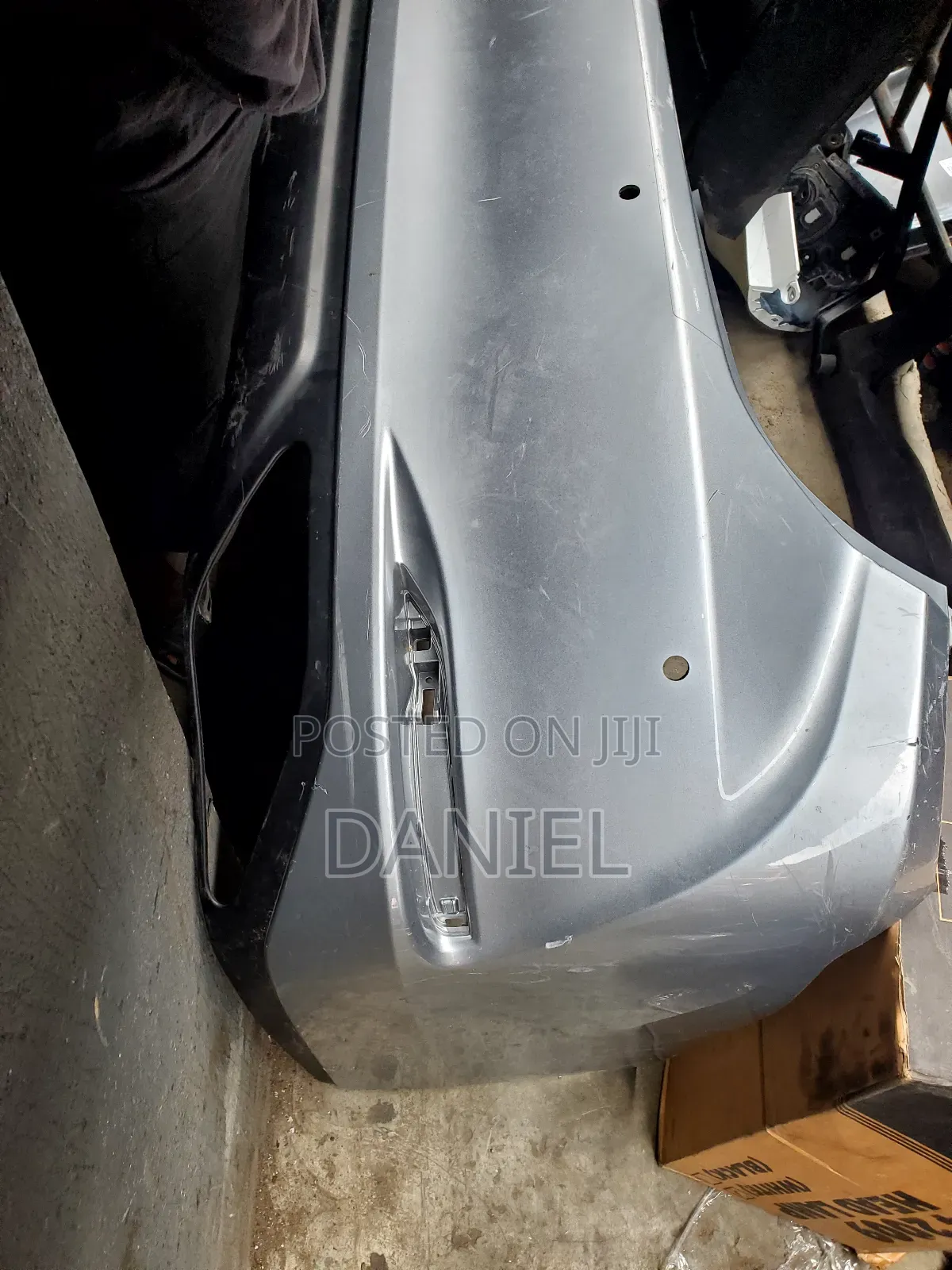 2019-2020 Lexus Es350 Back Bumper