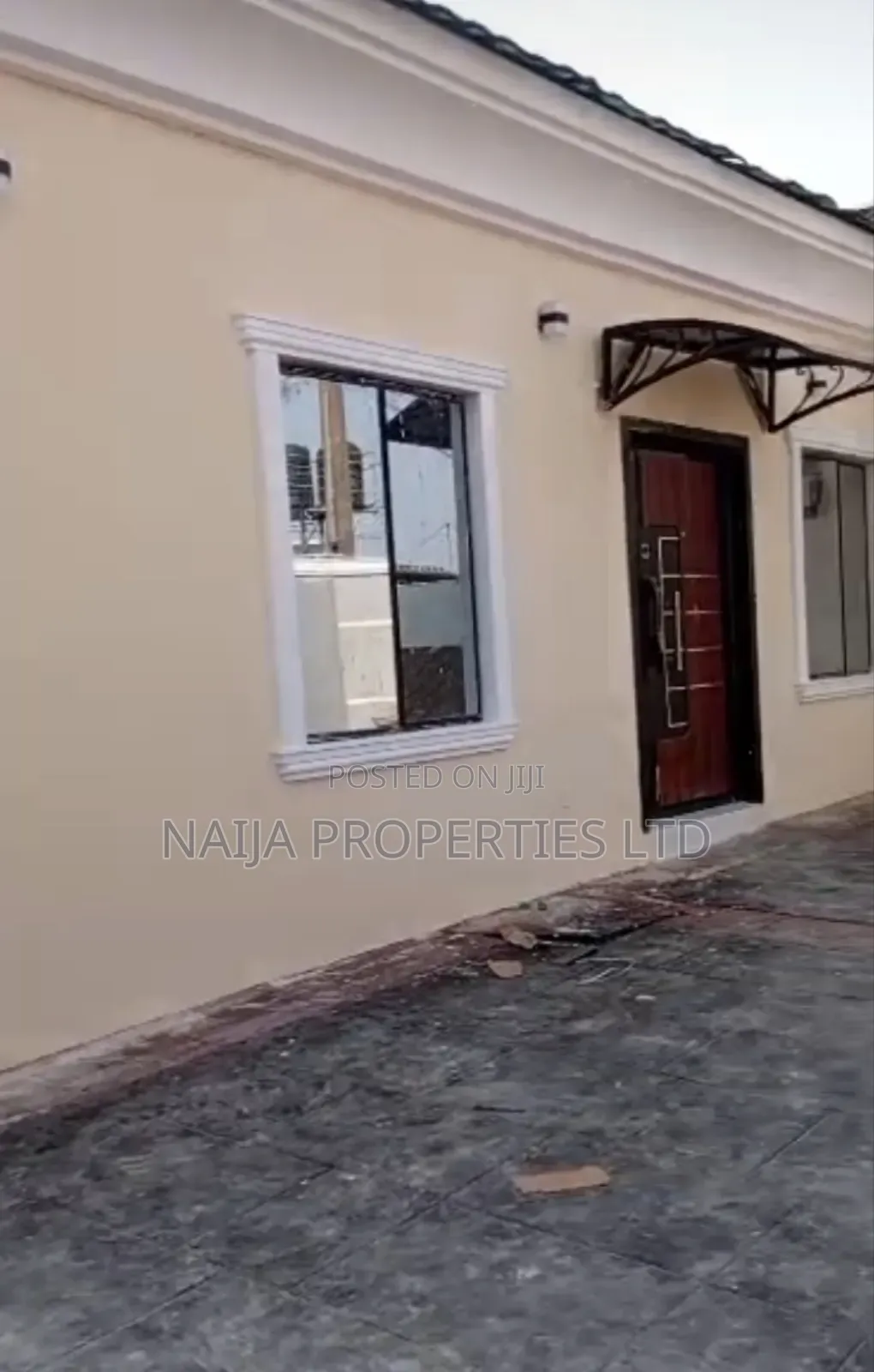 3bdrm Bungalow in Abraham Adesanya, Ajah for sale