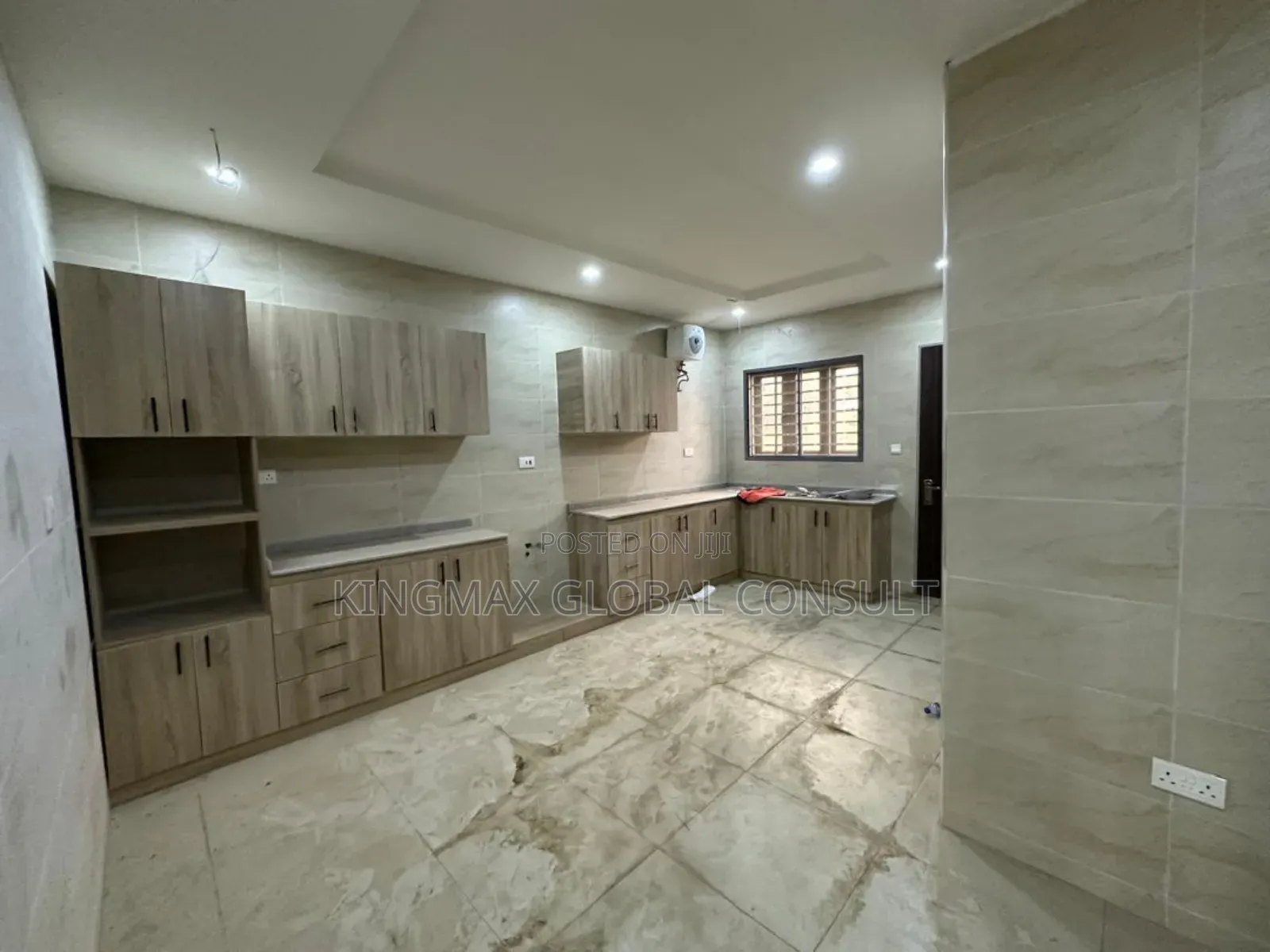 4bdrm Duplex in Maitama Abuja for sale