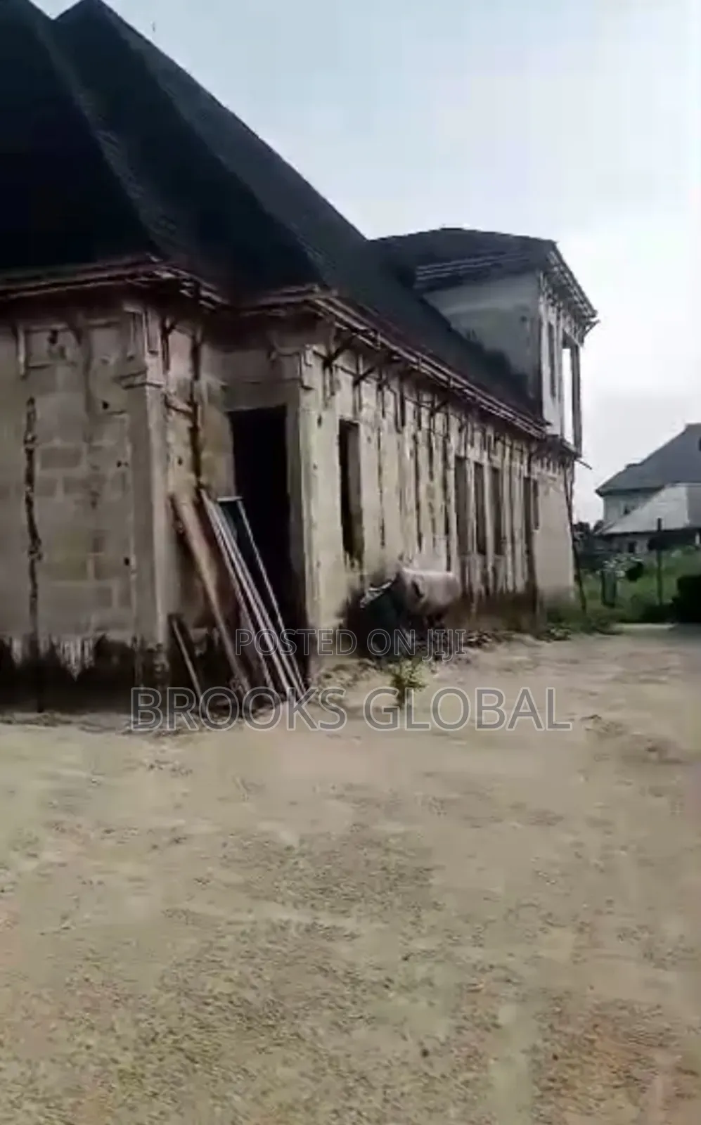 3bdrm Apartment in Warri for sale