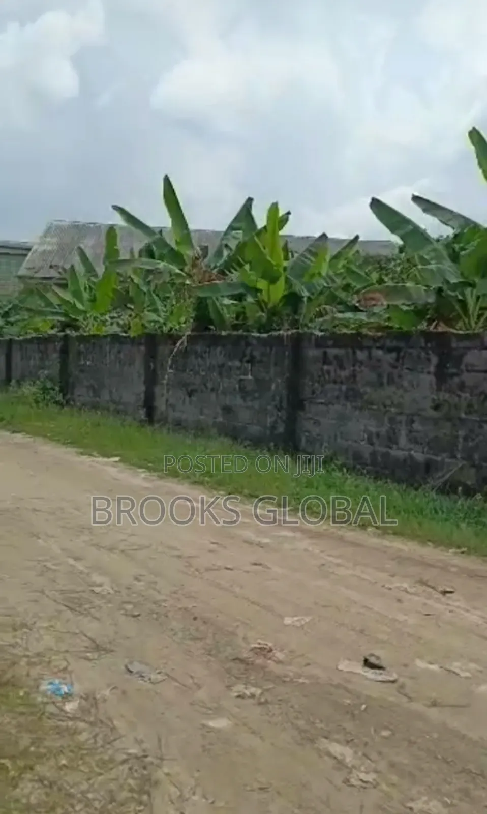 A Fence Round 1 Acre of Land Close 2 Otokutu Express, Otokutu 4 Sale