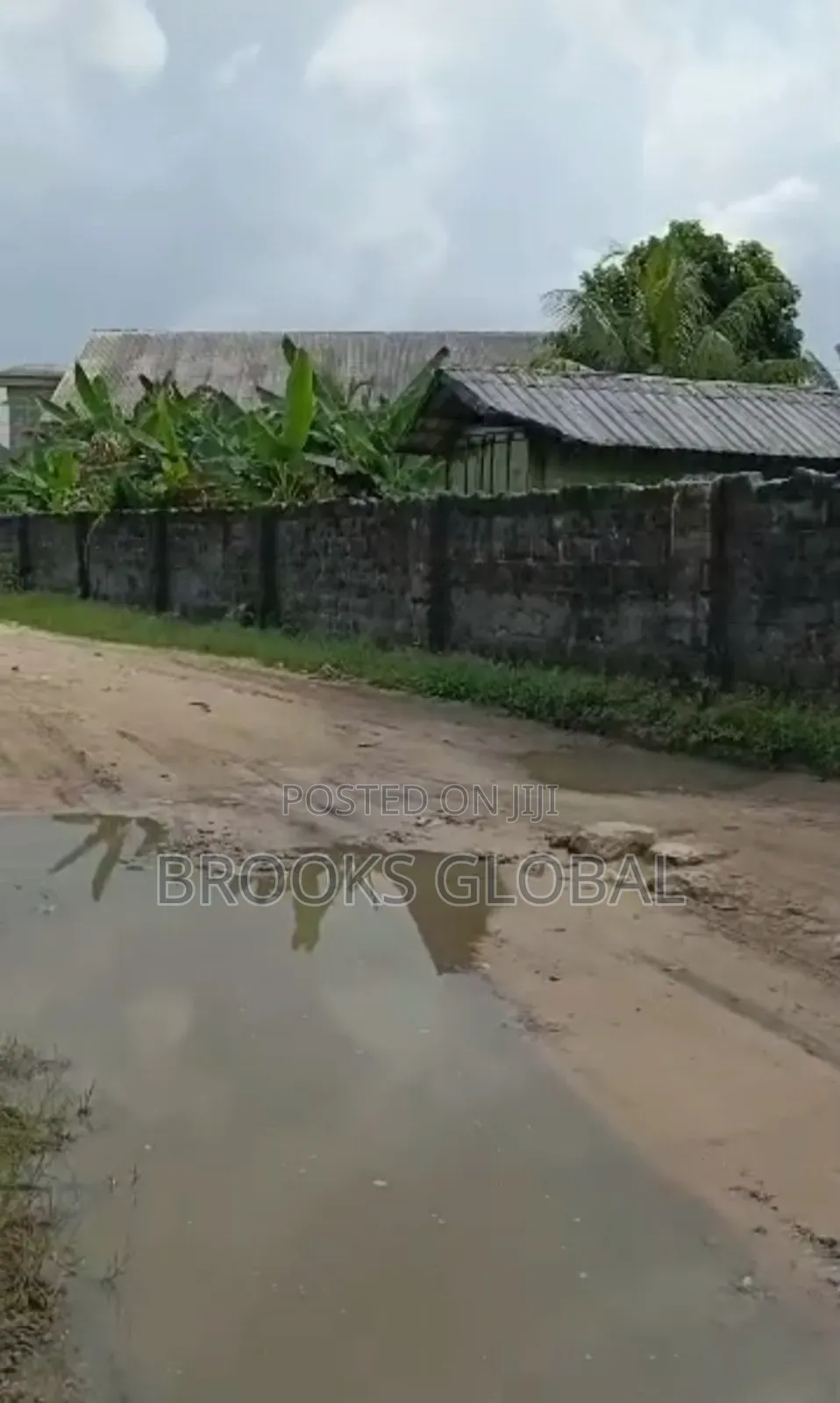 A Fence Round 1 Acre of Land Close 2 Otokutu Express, Otokutu 4 Sale