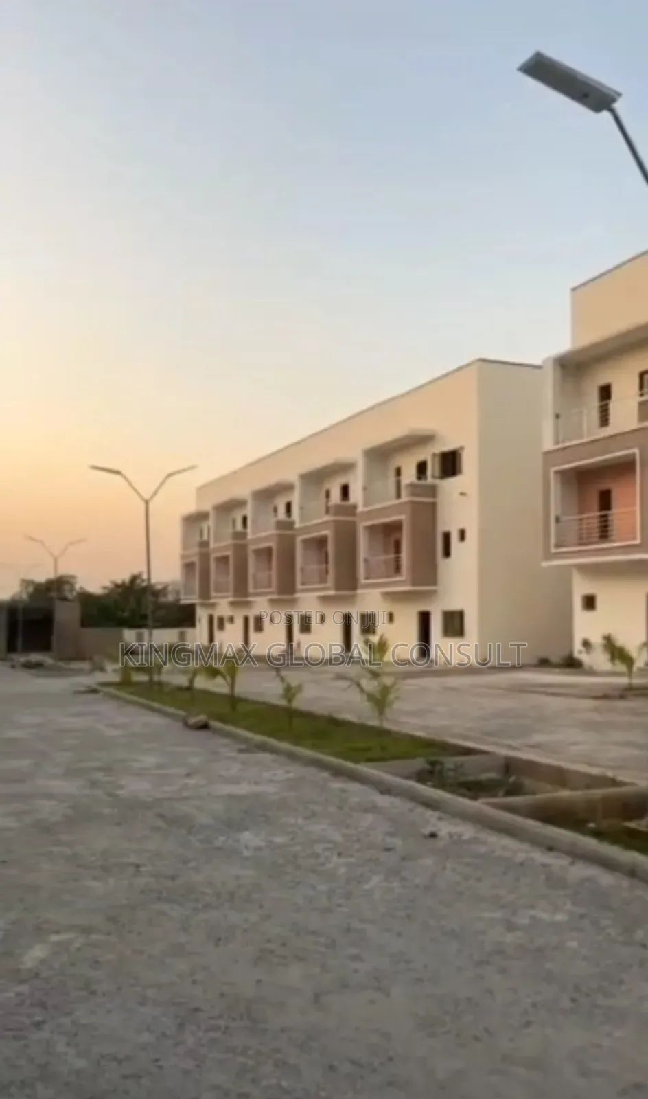 4bdrm Duplex in Maitama for sale