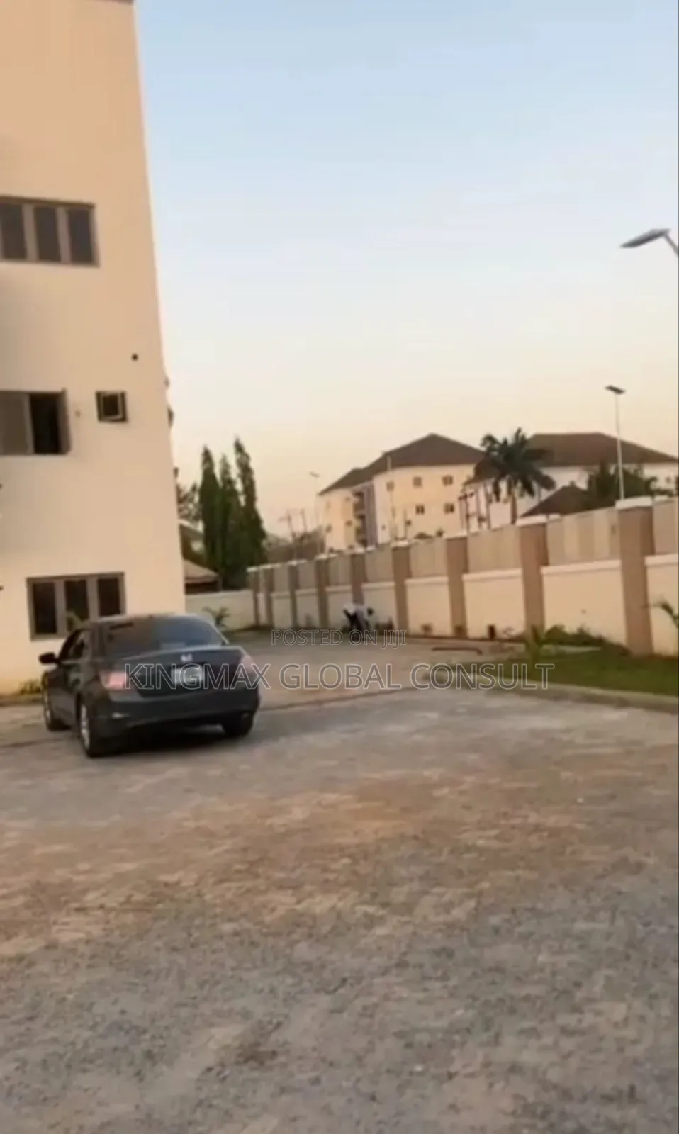 4bdrm Duplex in Maitama for sale