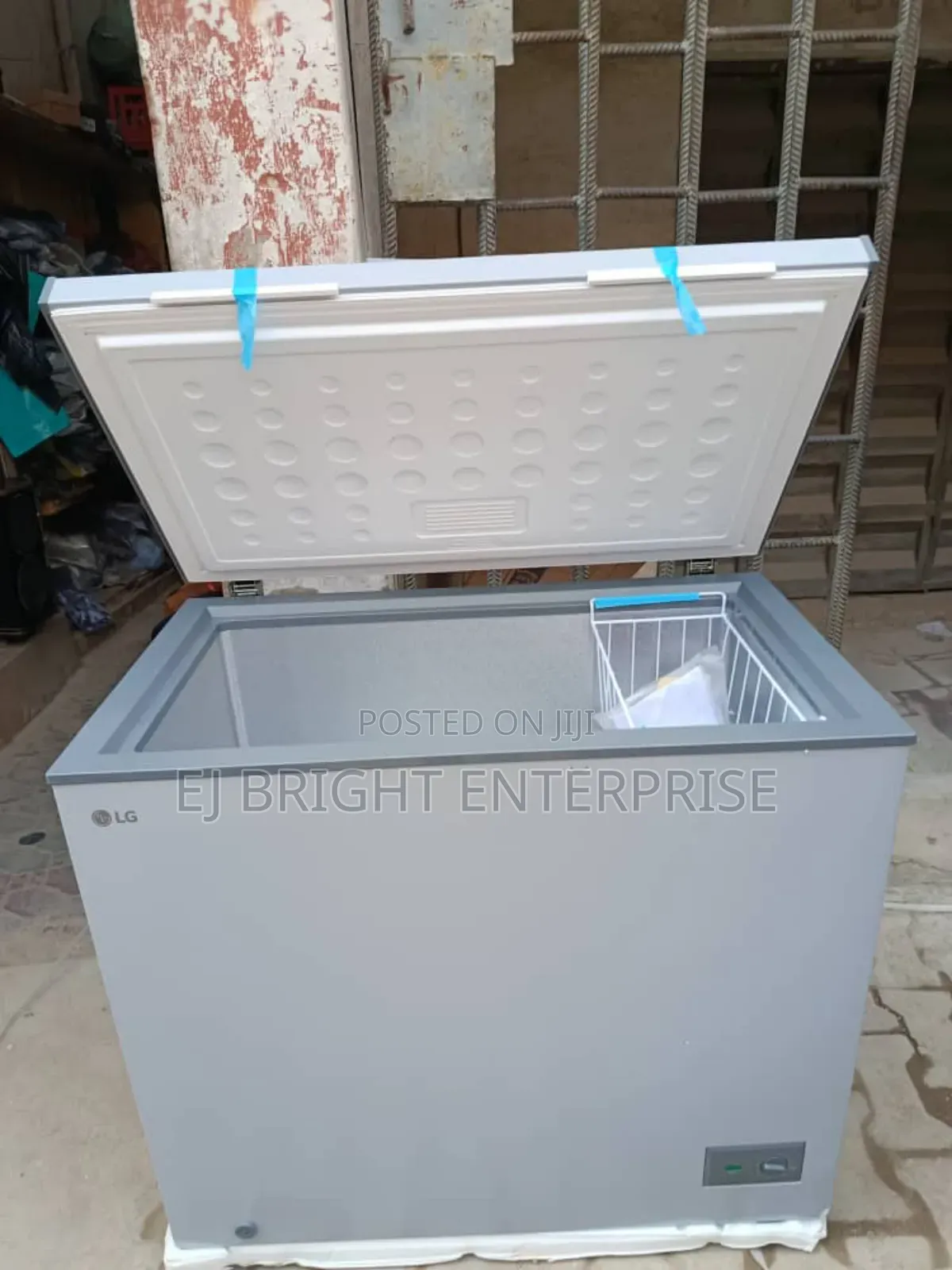 Lg Freezer 200l