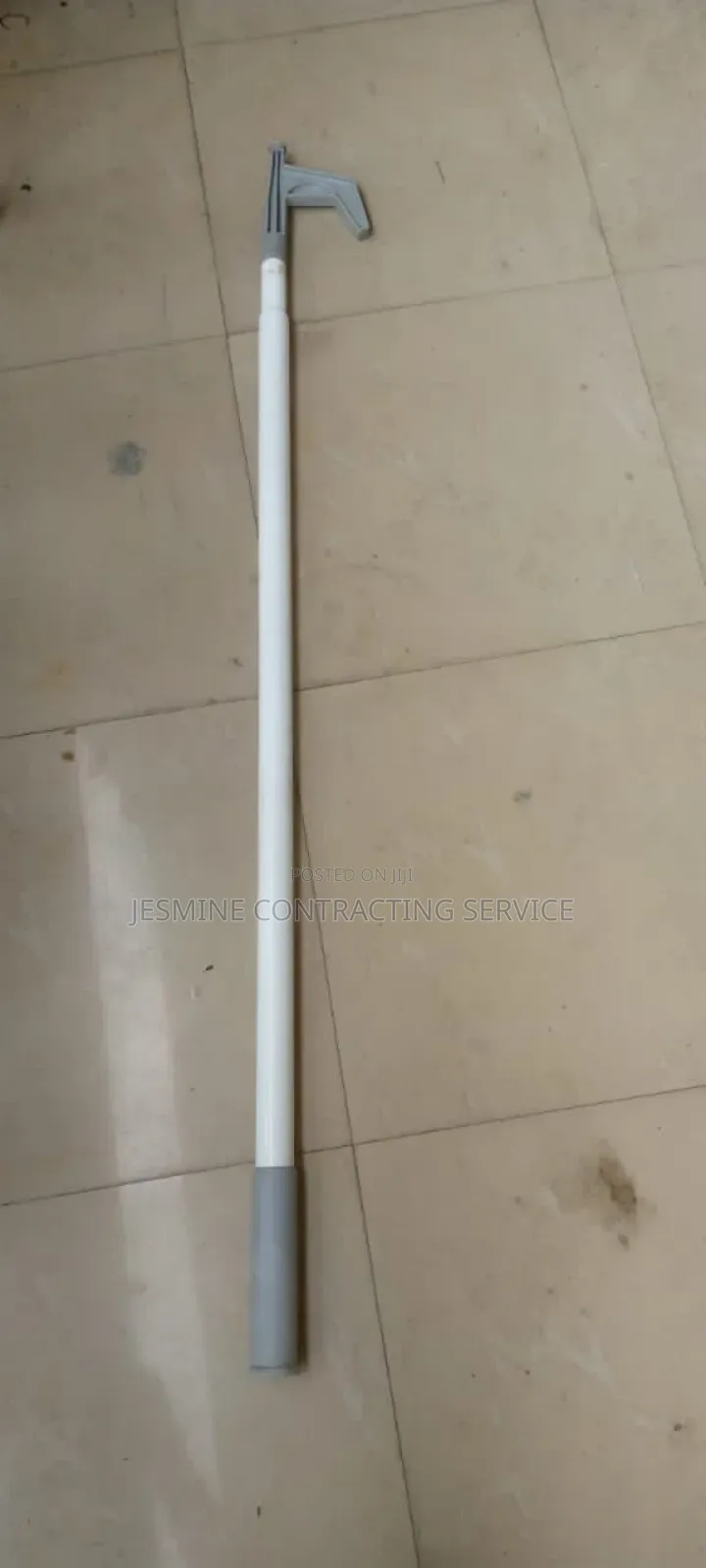Adjustable Telescopic Boat Hook
Maker ; Lalizas
Length ;205cm