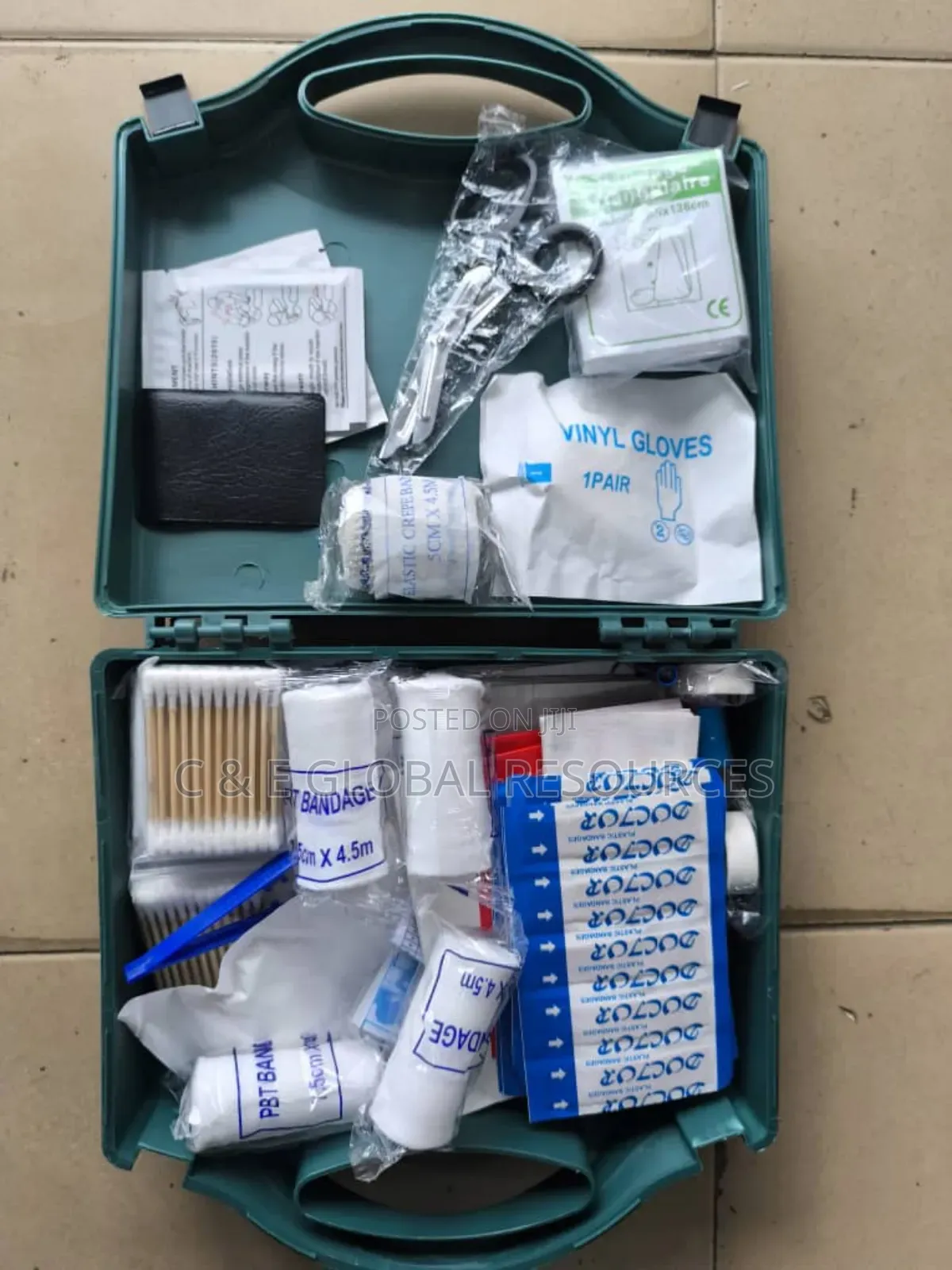 First Aid Box With Accessories (15 Persons)
