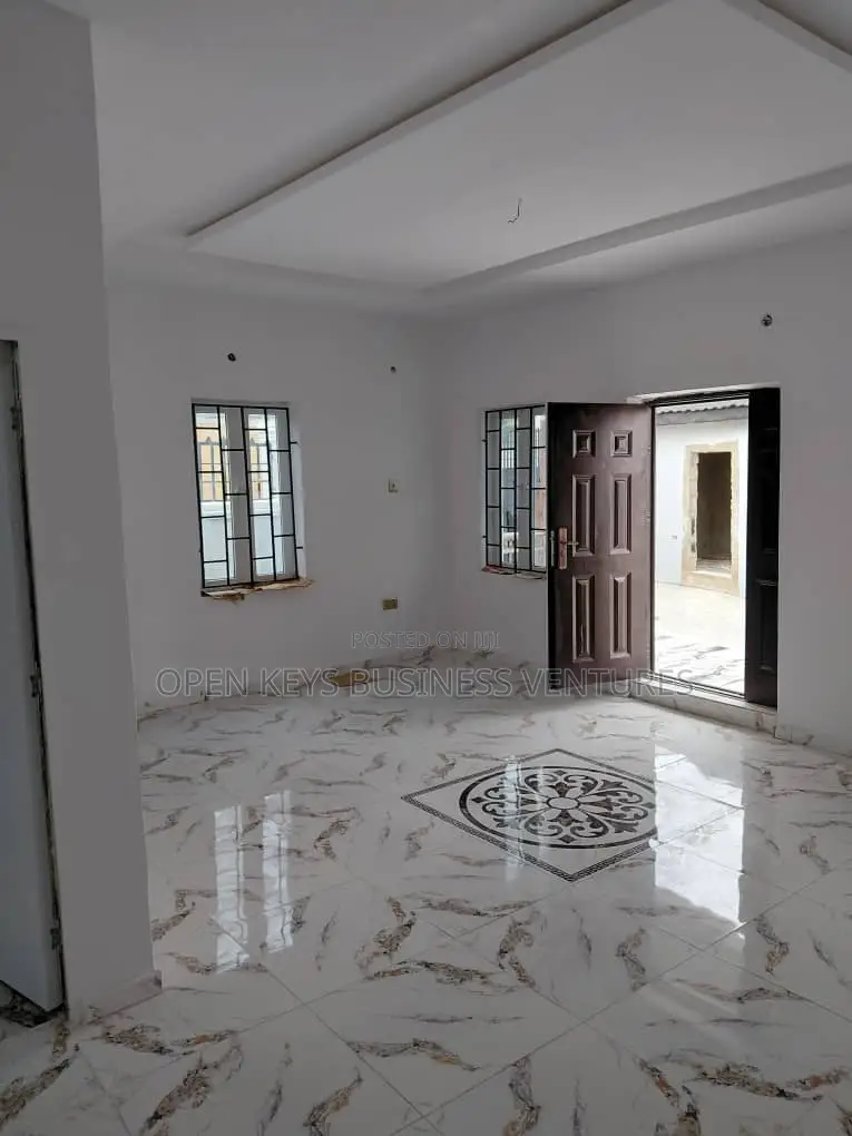 2bdrm Bungalow in Olive Est, Jericho for sale