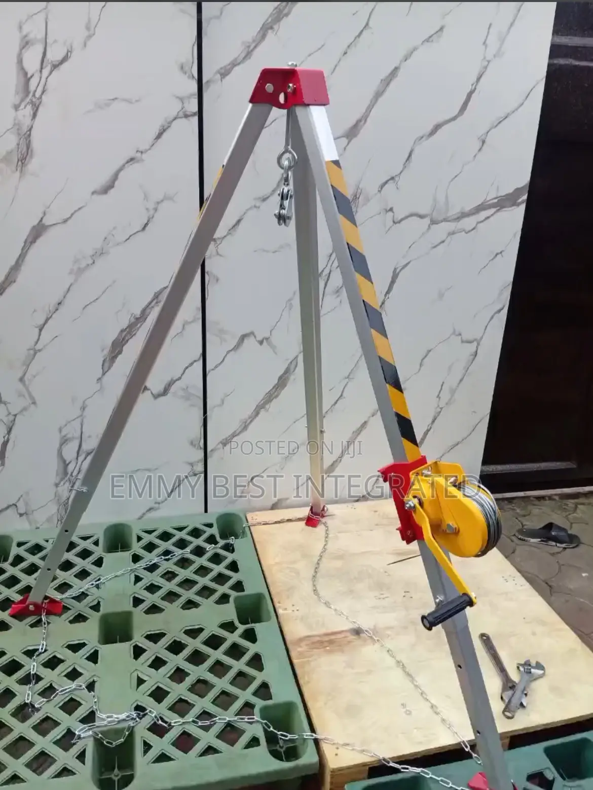 Confined Space Rescue Tripod