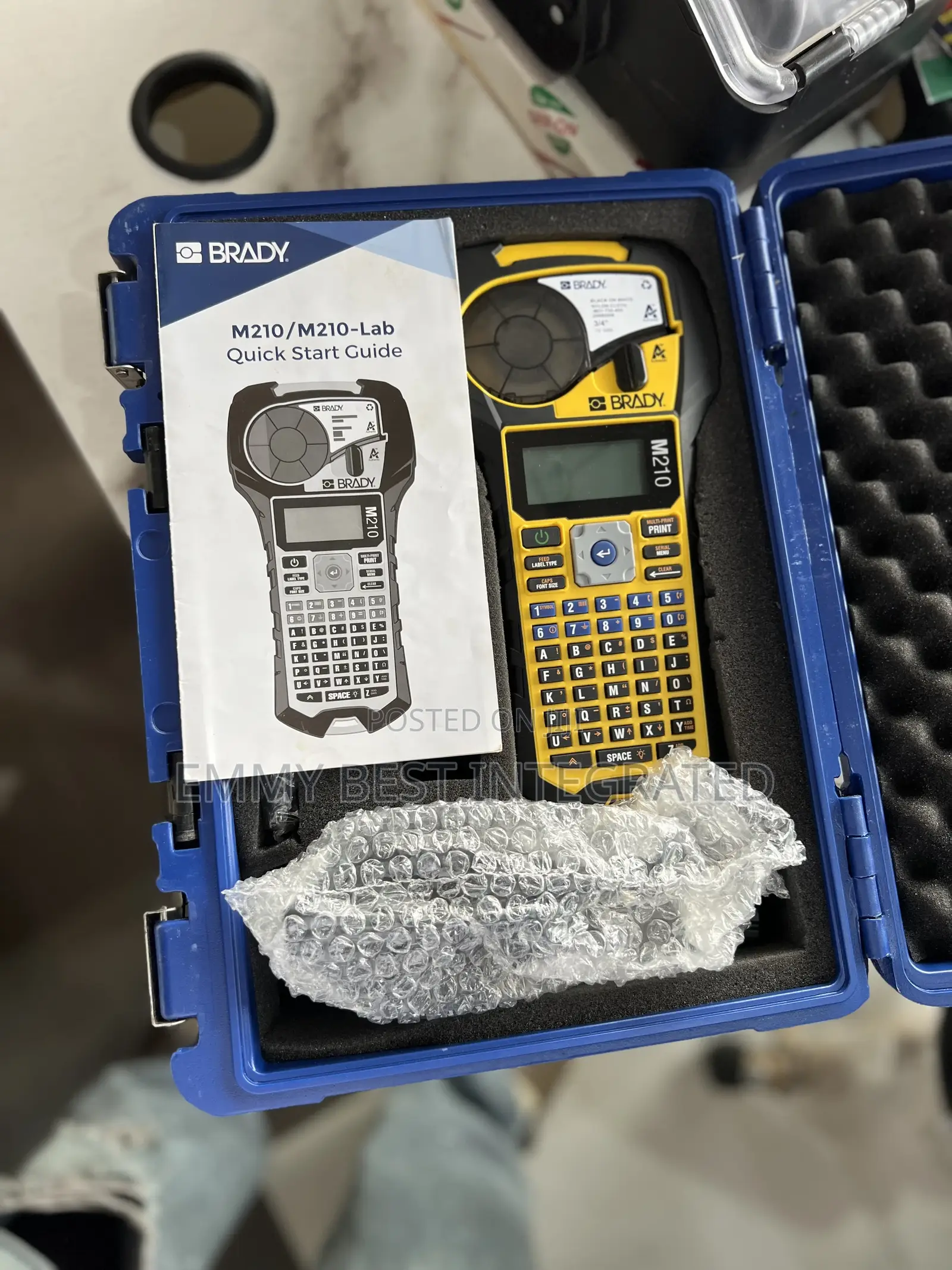 Brady M210 Portable Label Printer Kit