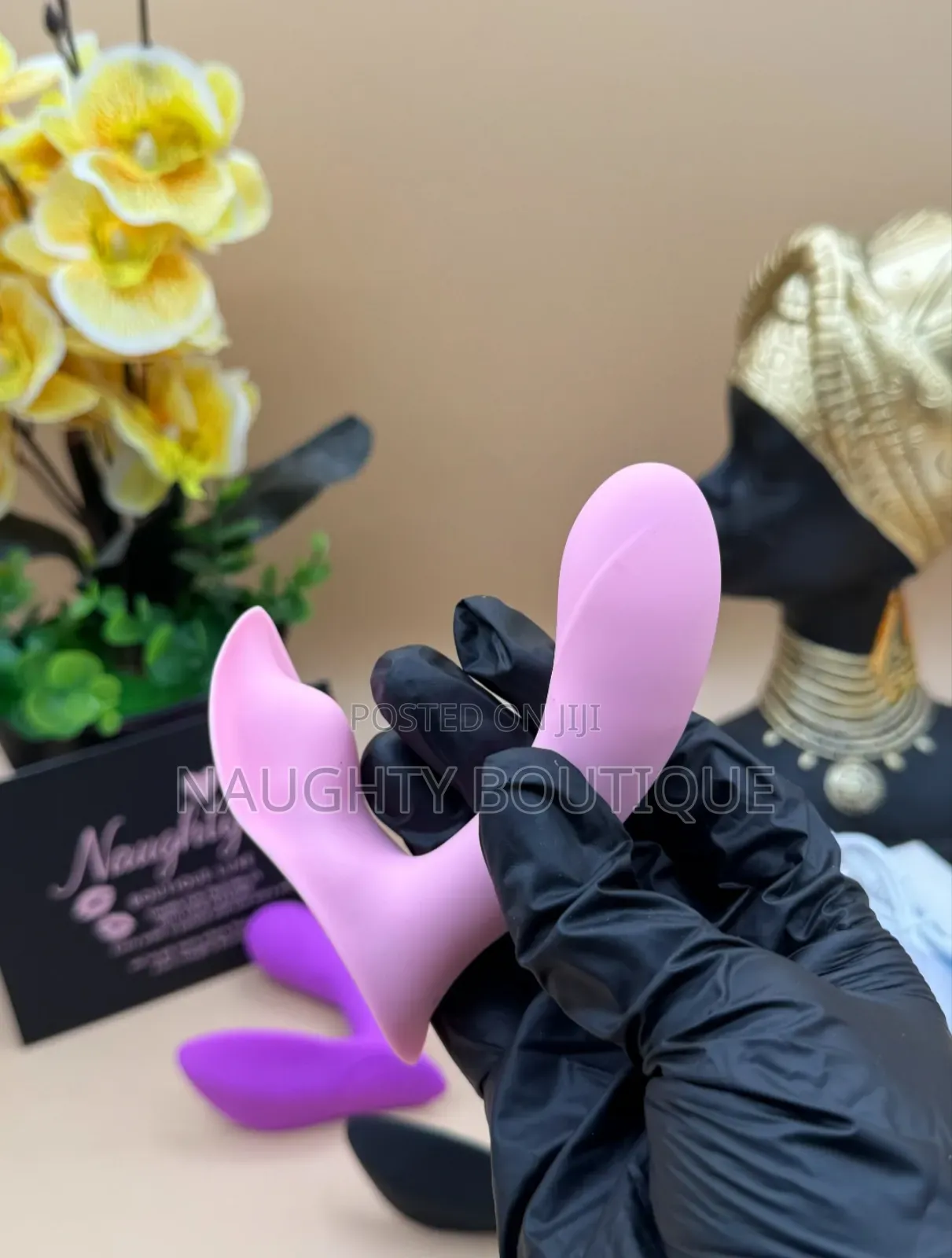Thrusting Wearable Vibrator