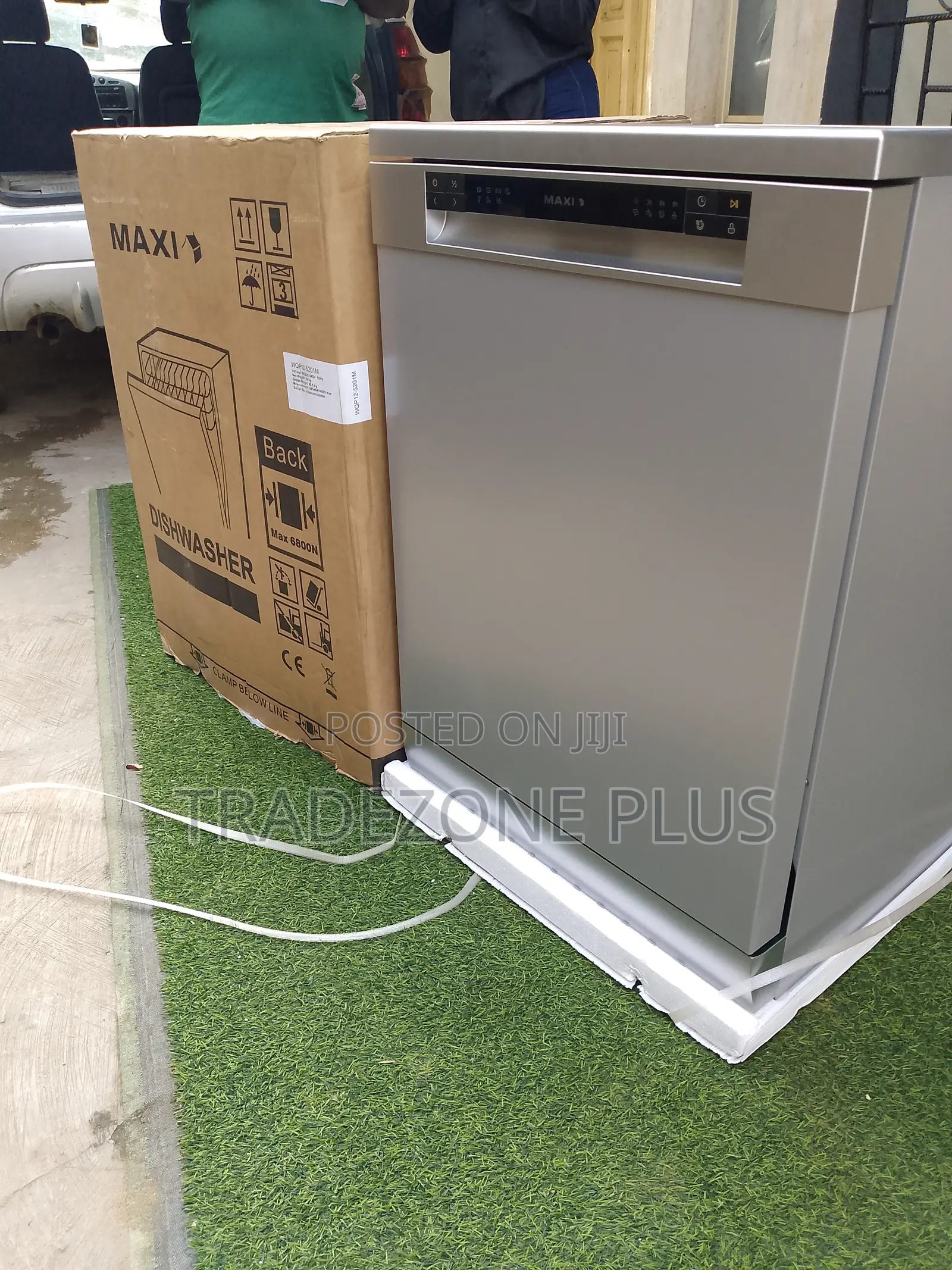 Maxi Dishwasher-Shine Bright, Eat Right.