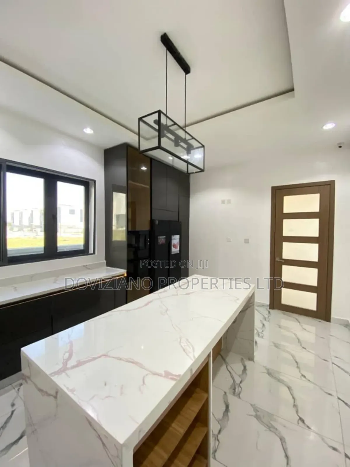 5bdrm Duplex in Ikate for sale