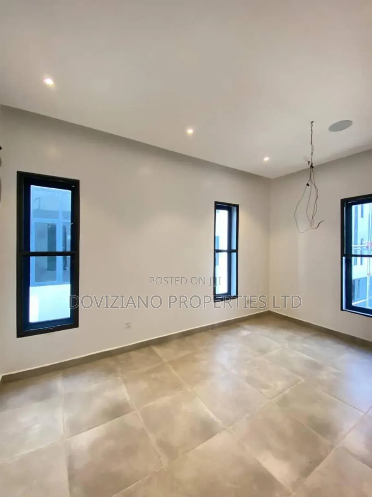 5bdrm Duplex in Ikate for sale