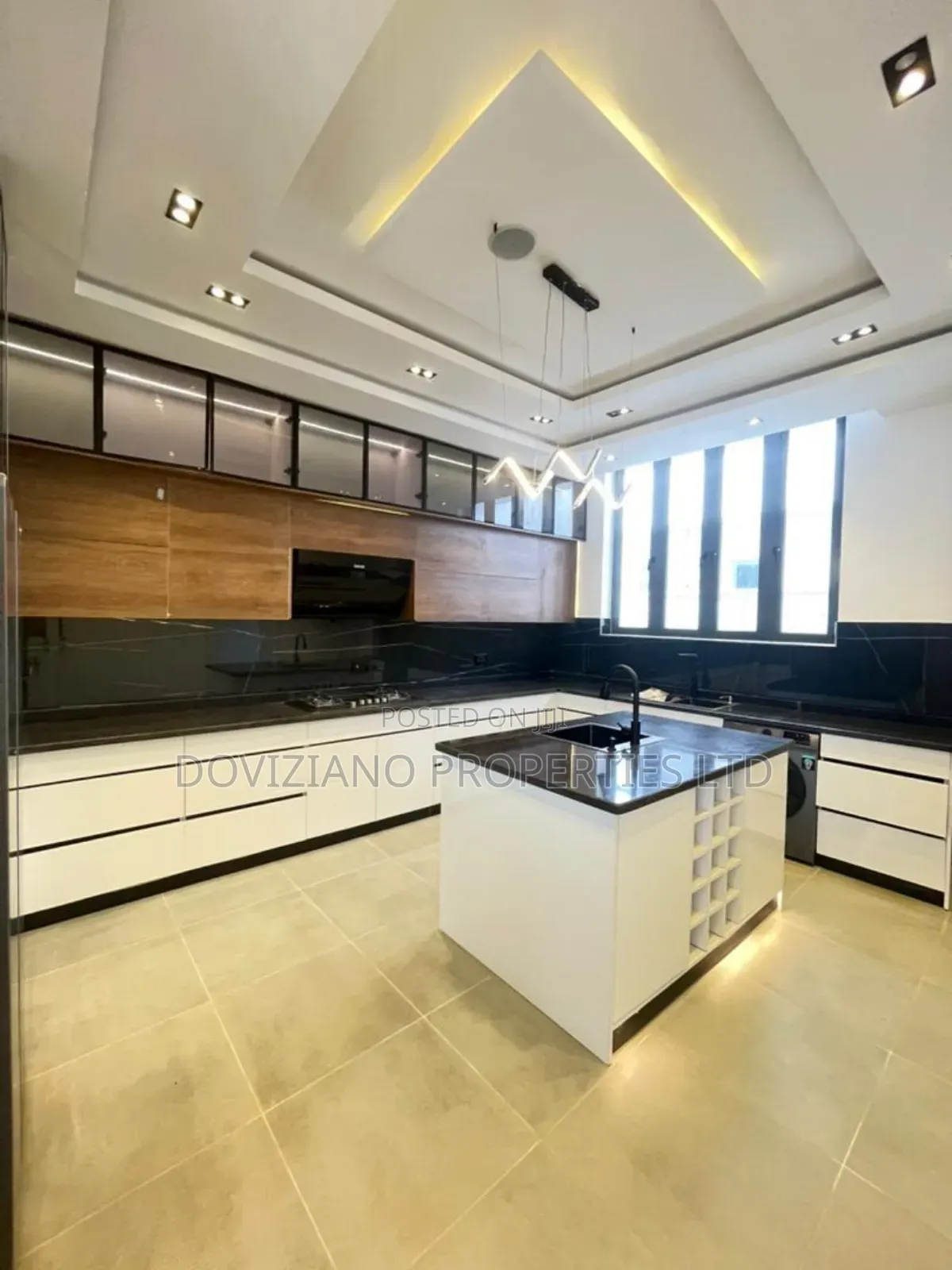 5bdrm Duplex in Ikota for sale