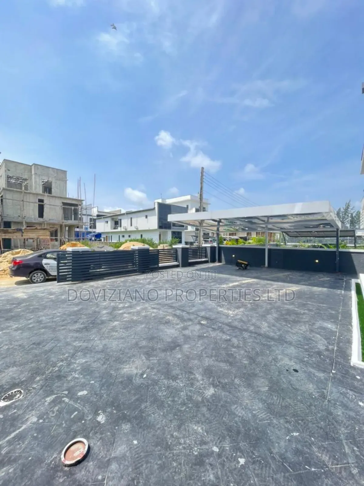 5bdrm Duplex in Ikota for sale