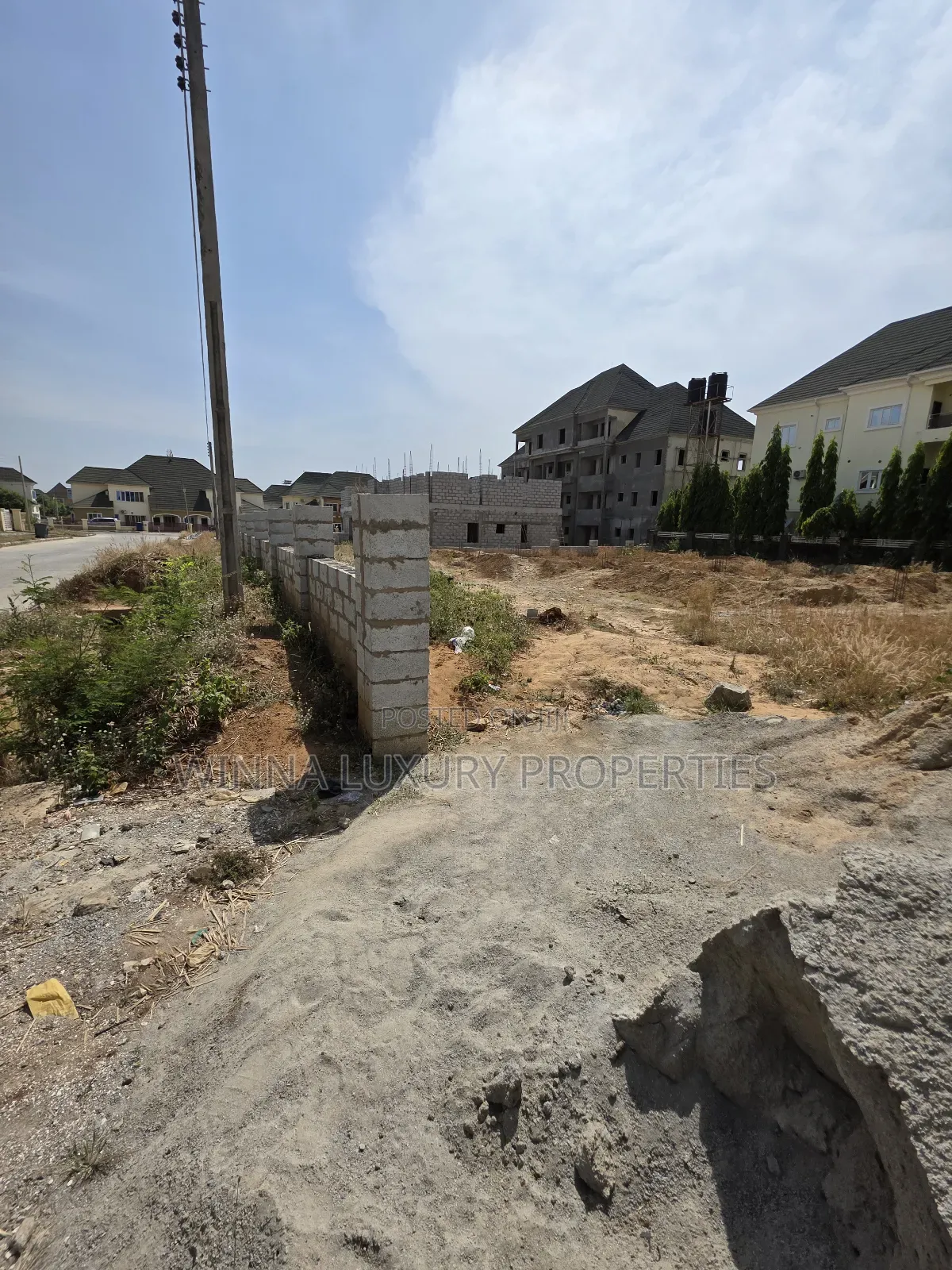 1200sqm for 6 Units of 2 Bed Block of Flat