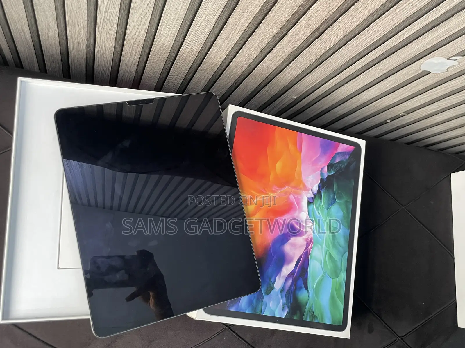 Apple iPad Pro 12.9 (2020) 128 GB Gray