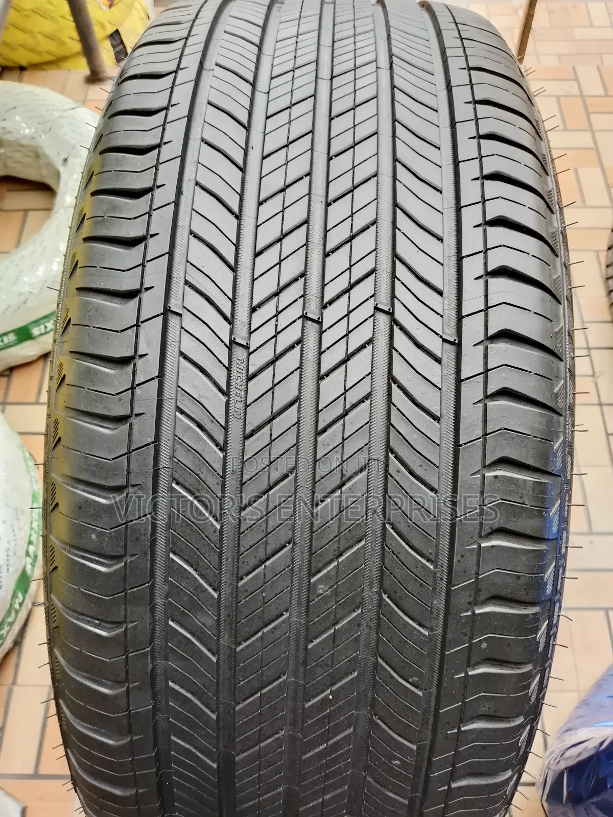 275/50 R 21 Michelin Tire Non China