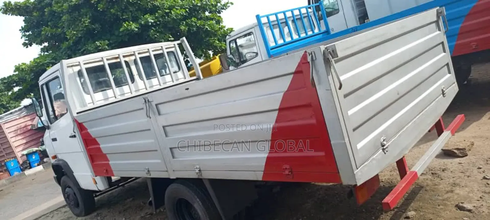 709 Pickup Truck (Foreign Used) Benz