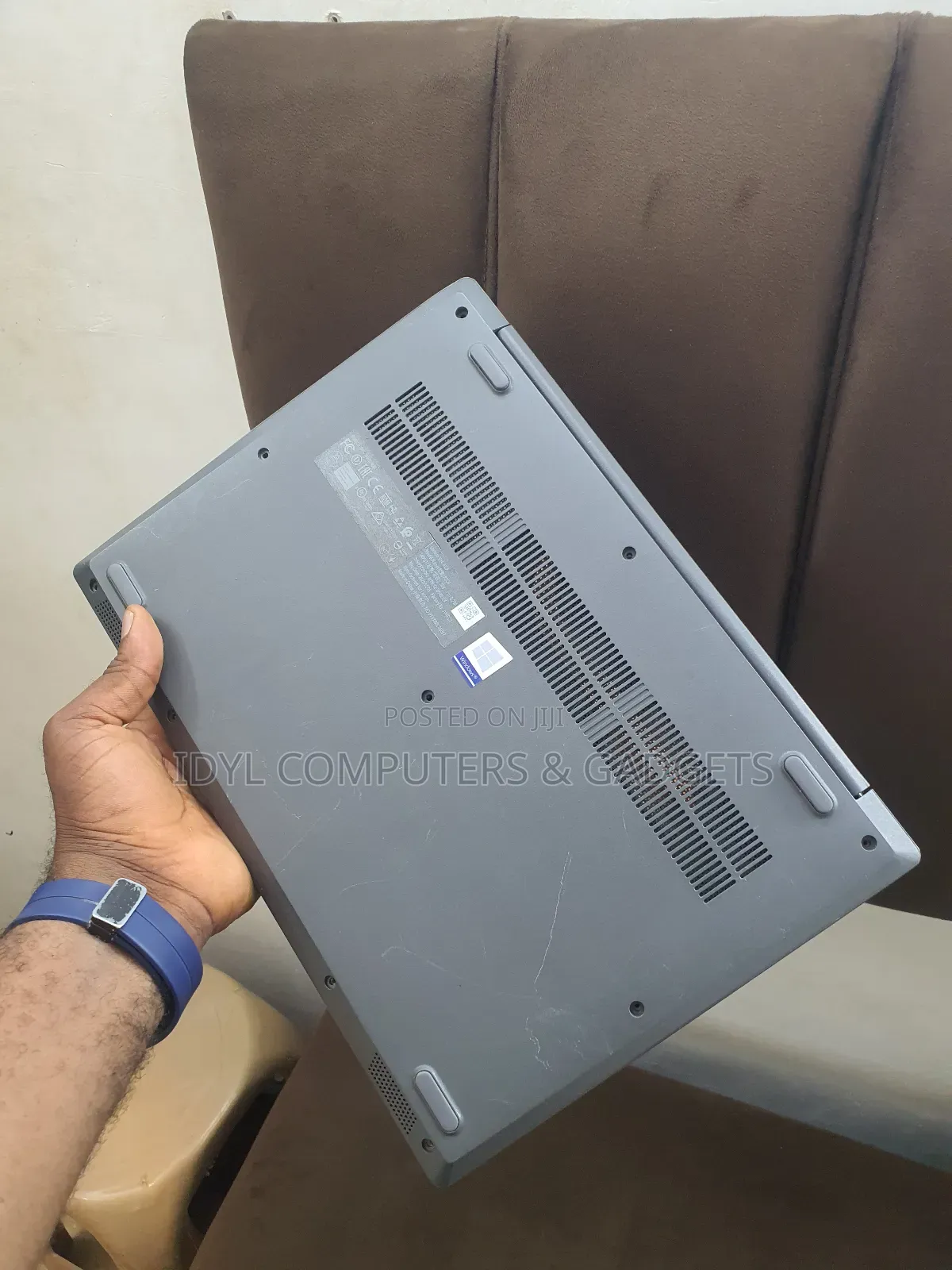 Laptop Lenovo Ideapad V14 IGL 12GB AMD Ryzen 3 SSD 256GB
