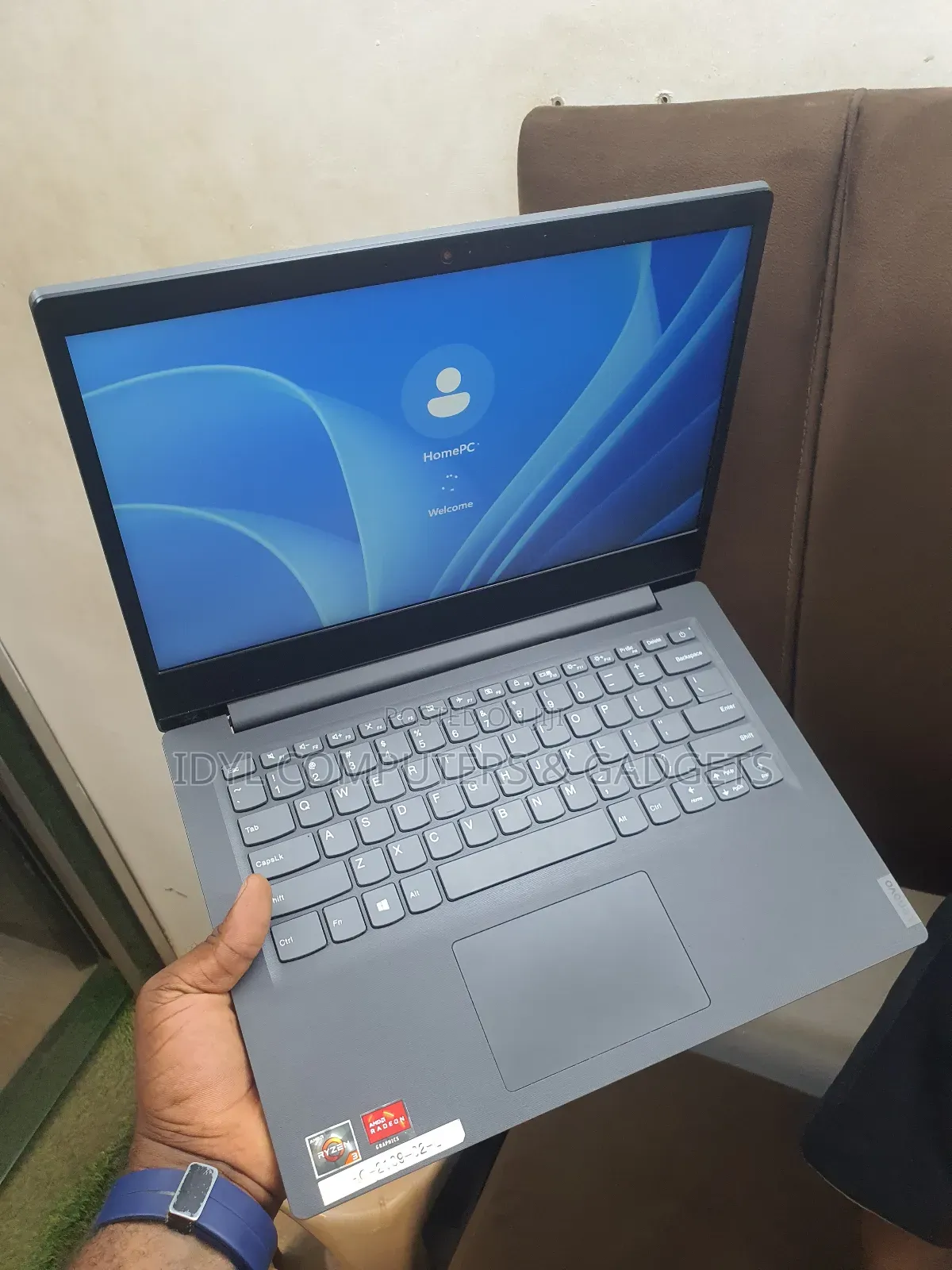 Laptop Lenovo Ideapad V14 IGL 12GB AMD Ryzen 3 SSD 256GB