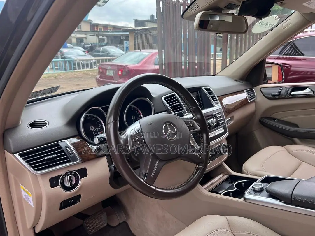 Mercedes-Benz M Class 2014 Brown
