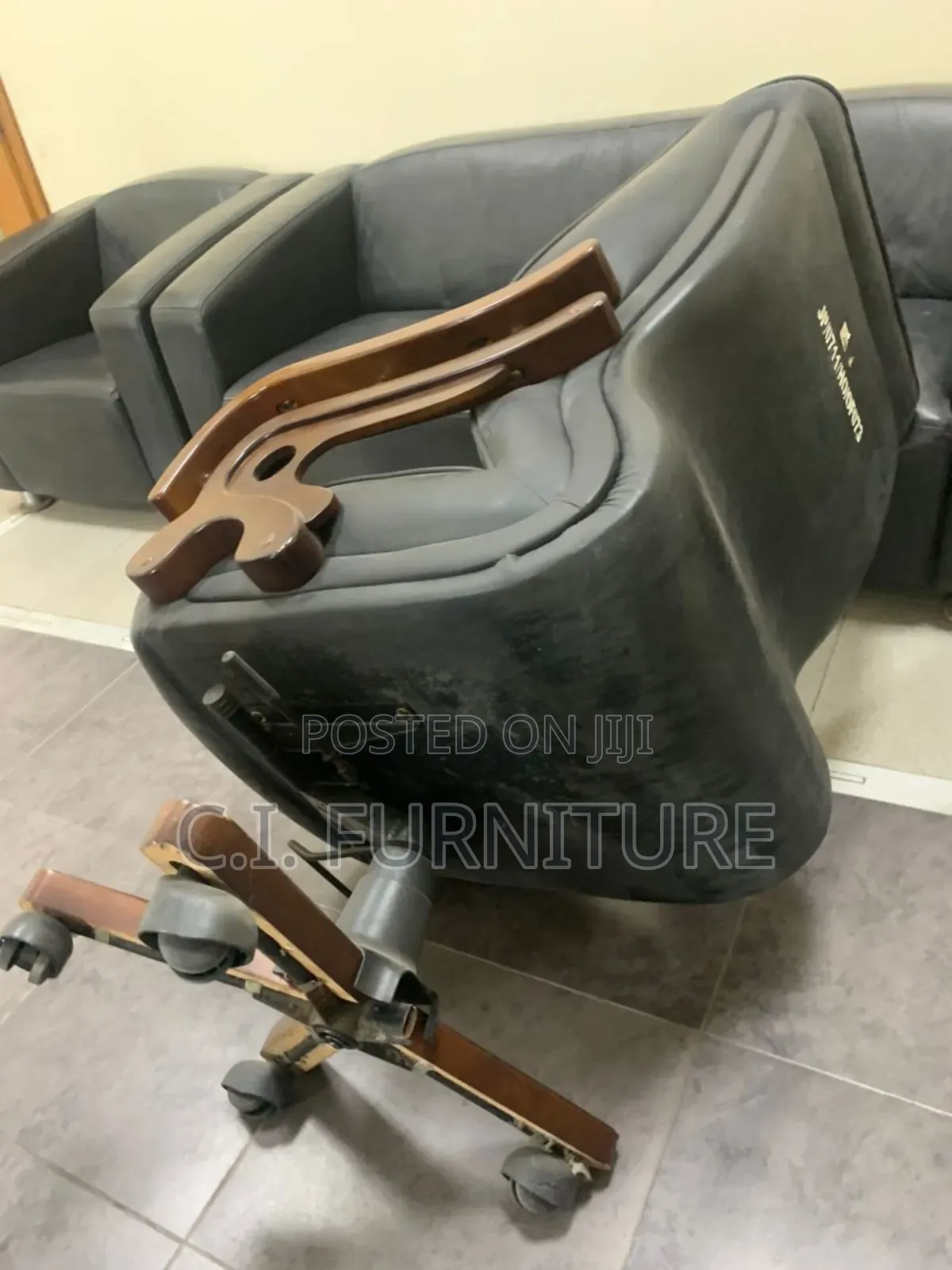 We Expect Repair Your Office Chairs and Table