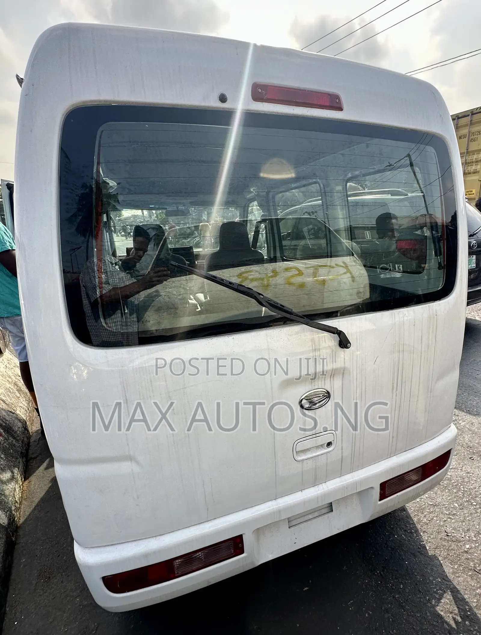 Daihatsu Hijet 2010 White