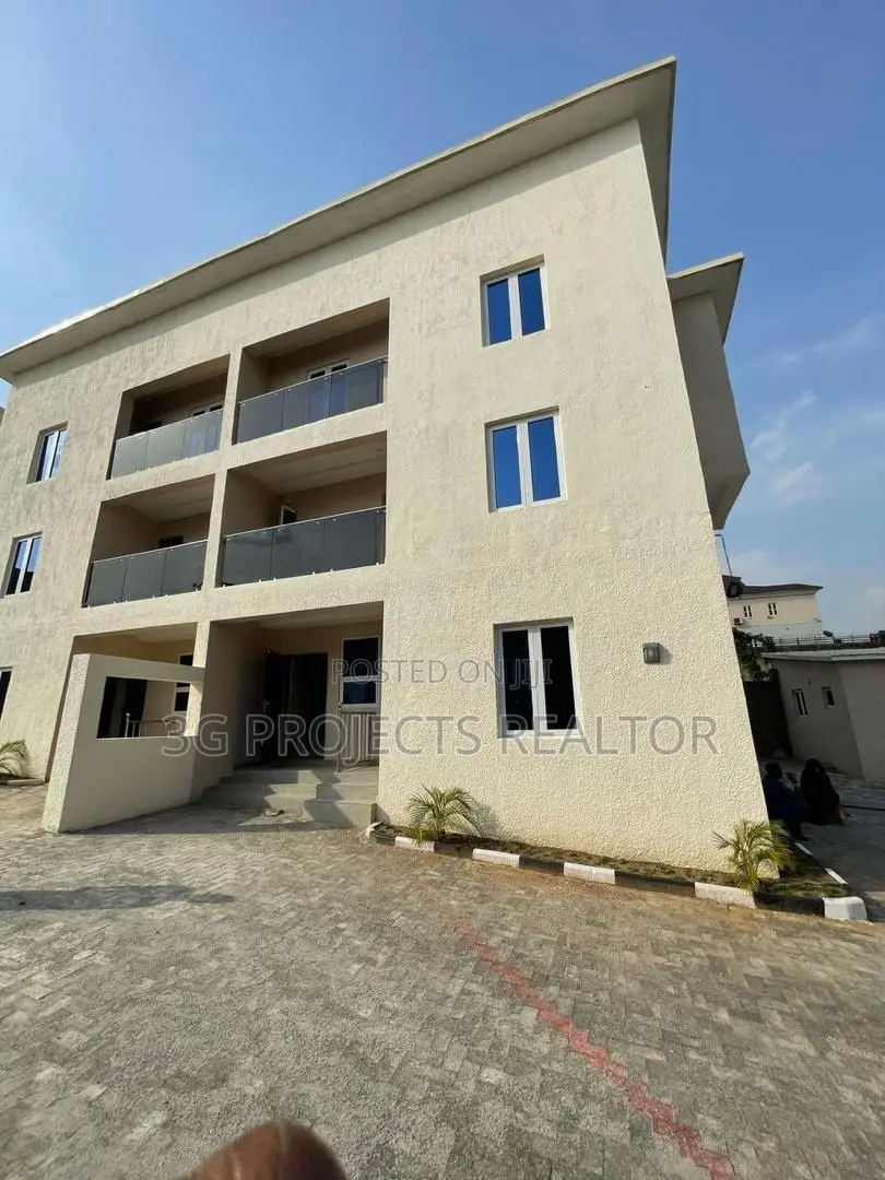 Furnished 4bdrm Townhouse/Terrace in Gudu for sale