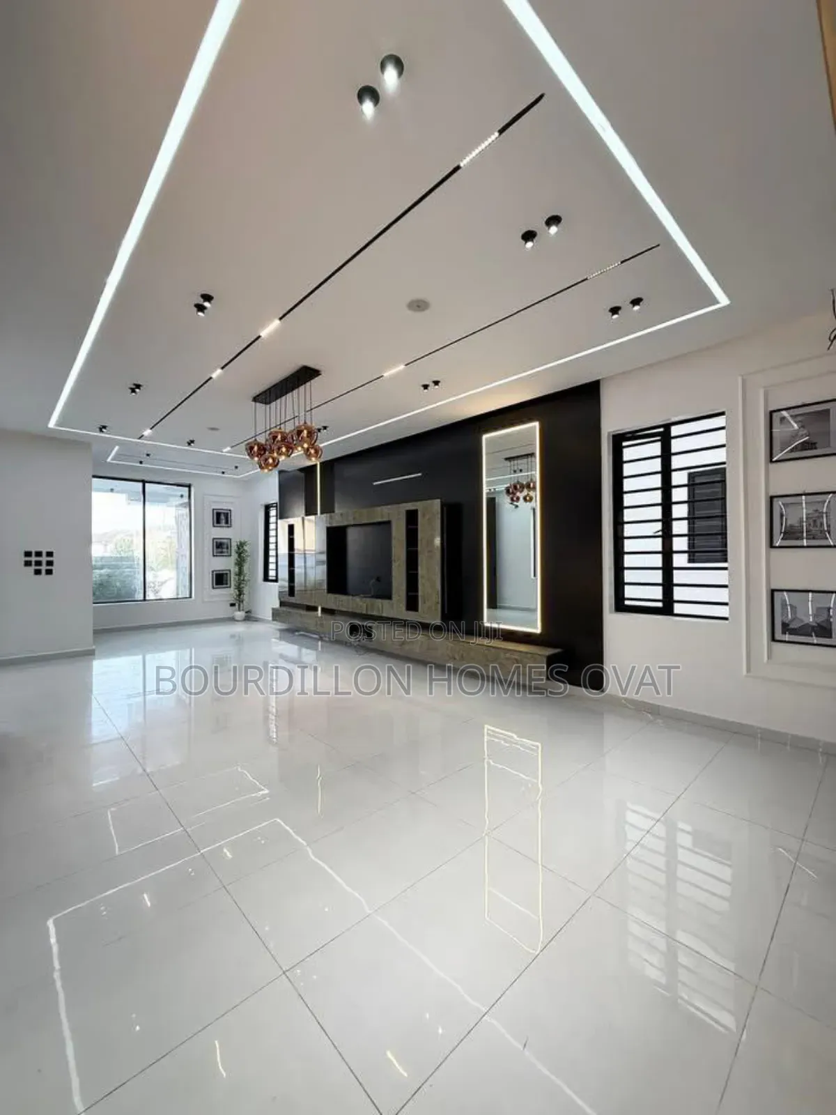 5bdrm Apartment in Ikota Lekki Lagos for sale