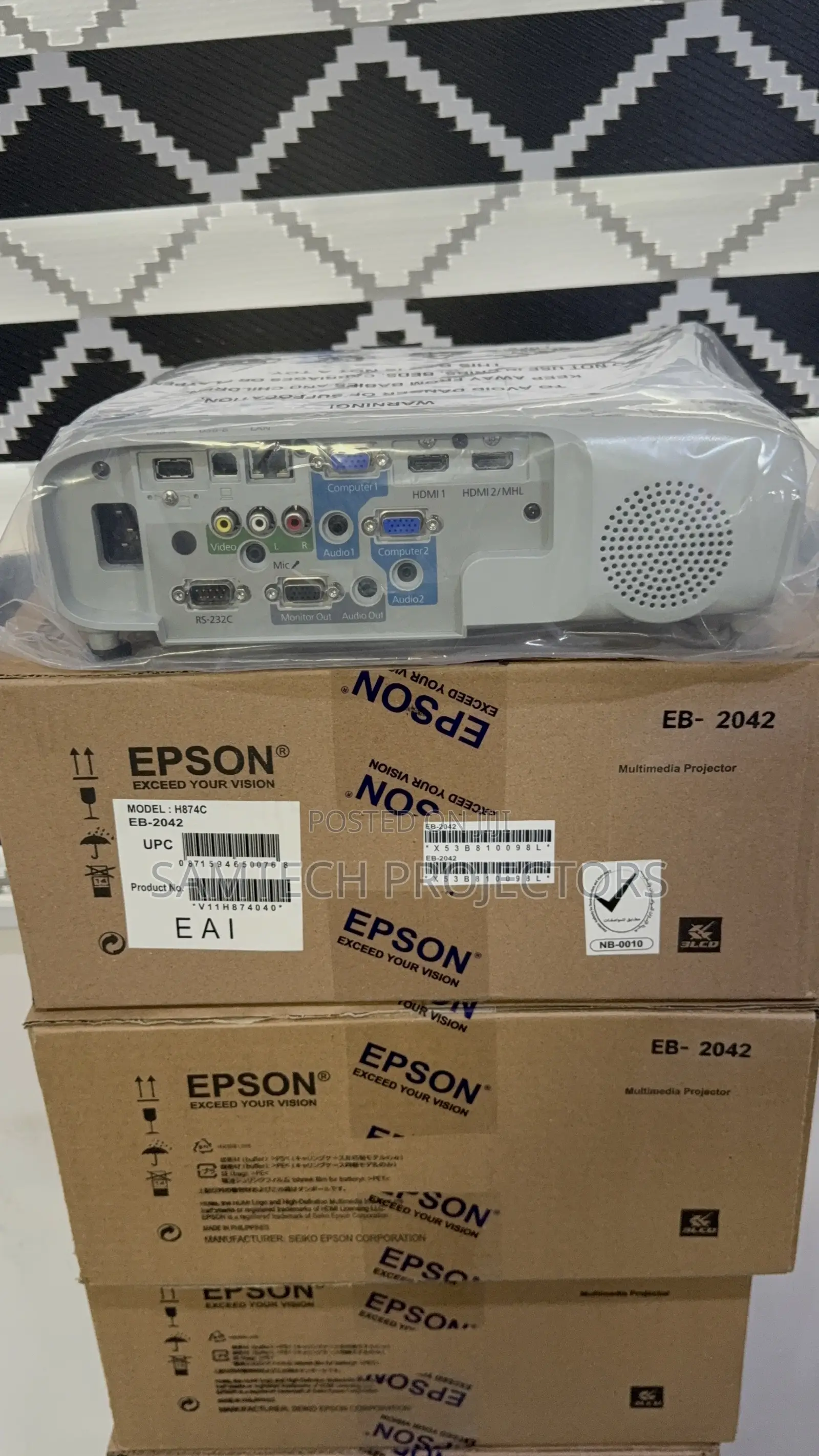 New Epson Projector Excels In Meeting Rooms,Home Cinema,Churches.Etc