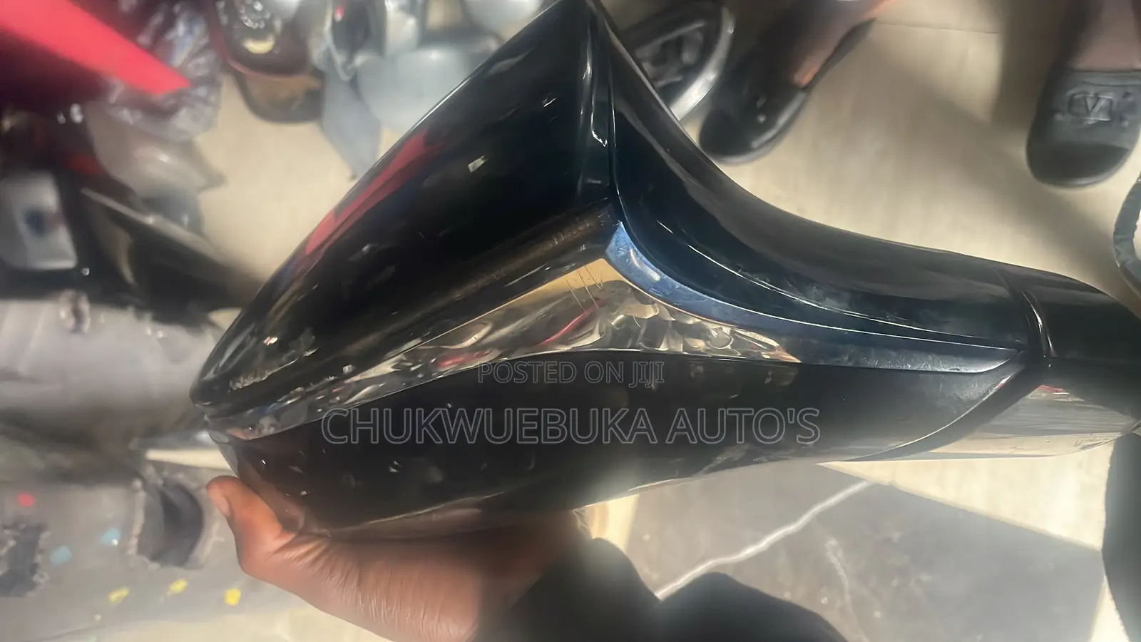 Side Mirror Ux 2024