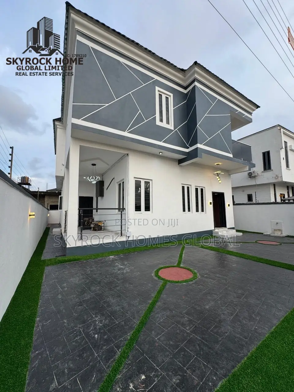 4bdrm Duplex in Thomas Estate for sale