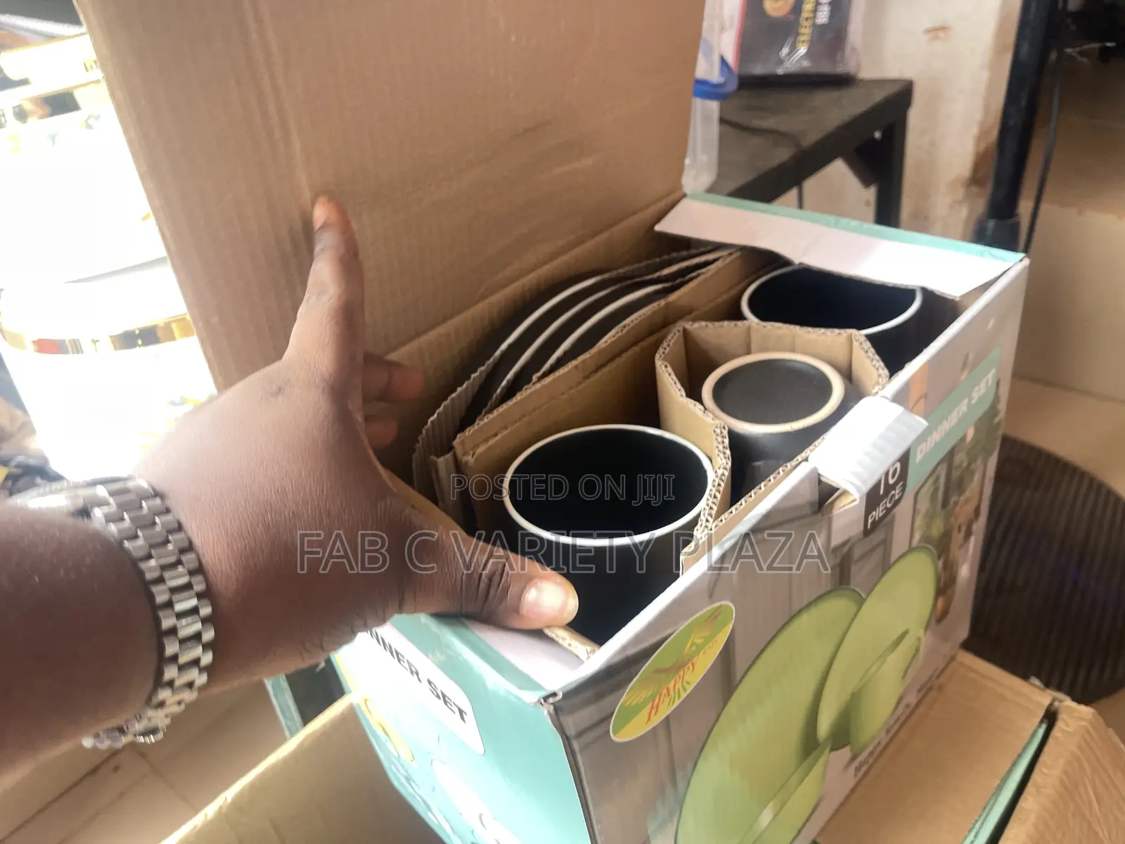Luxurious 16 Sets Of Kitchen Wares
