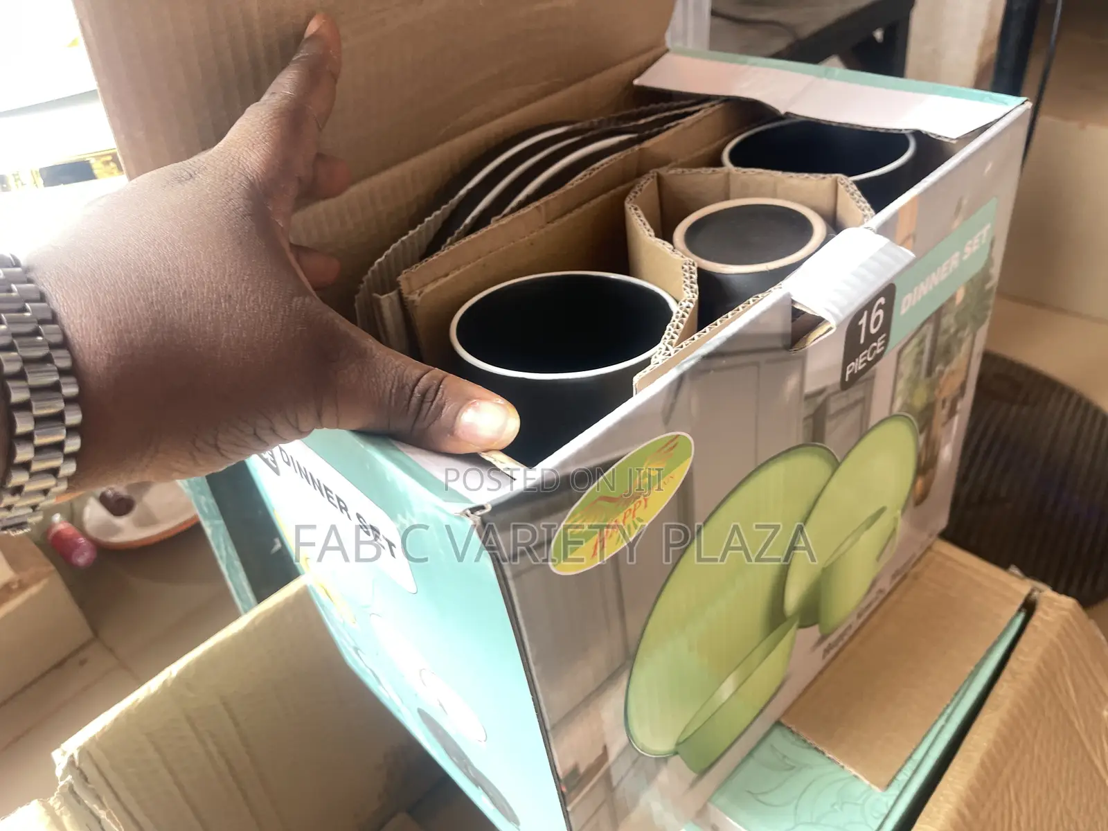 Luxurious 16 Sets Of Kitchen Wares