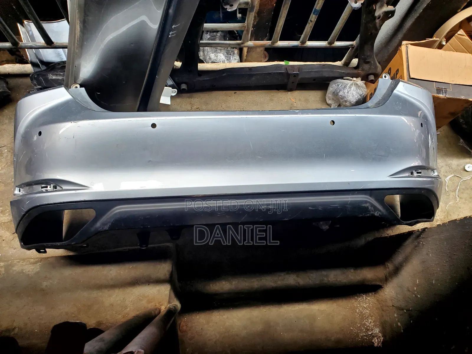 2019-2020 Lexus Es350 Back Bumper