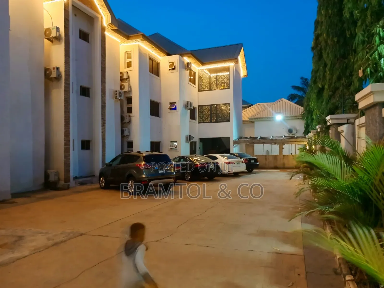 Furnished Studio Apartment in Garki 2 for rent