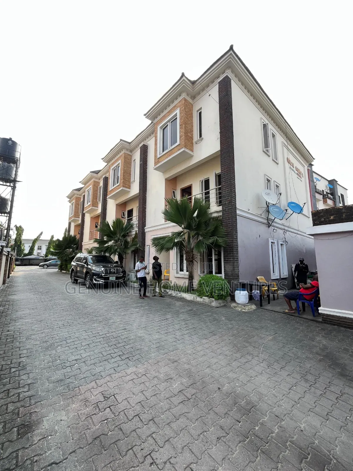 4bdrm Duplex in Osapa London for rent