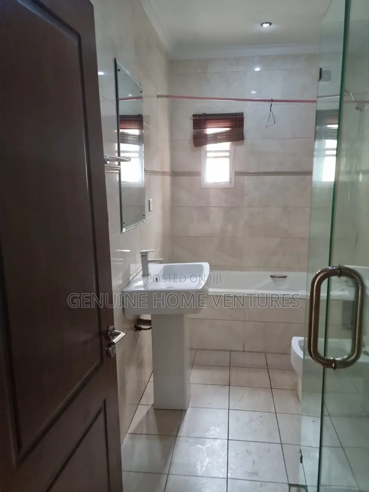 4bdrm Duplex in Osapa London for rent