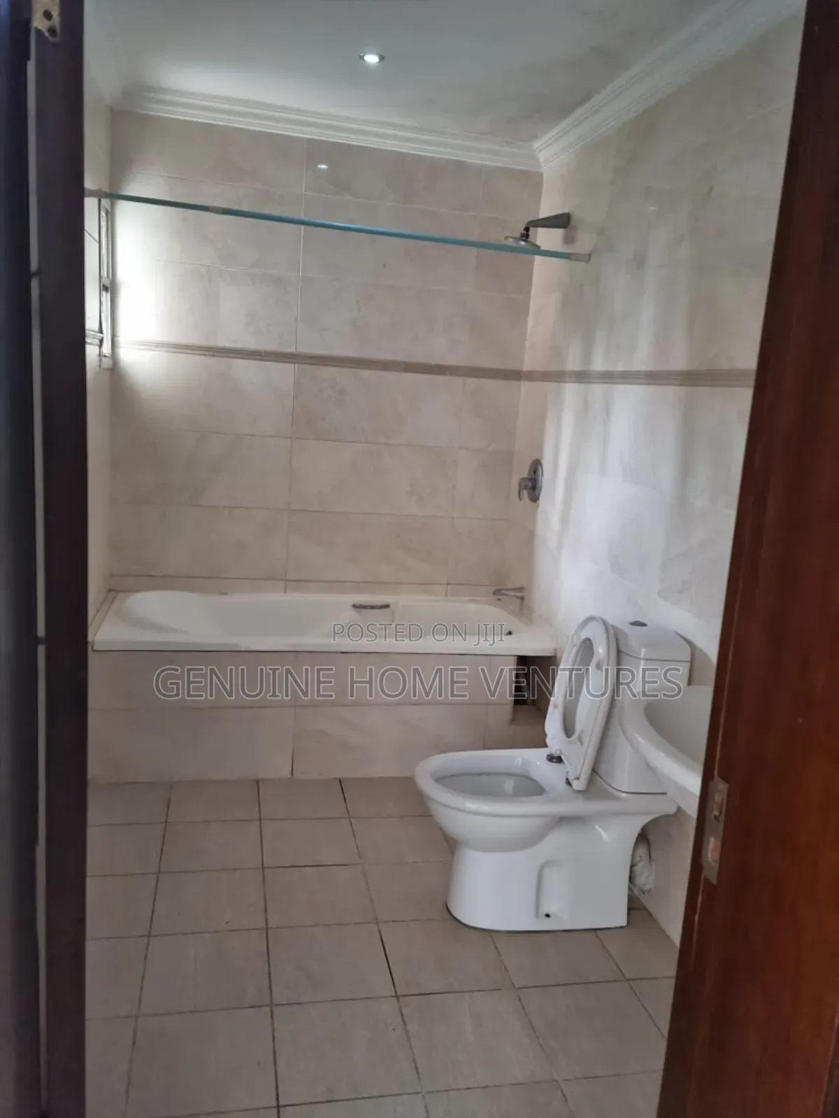 4bdrm Duplex in Osapa London for rent